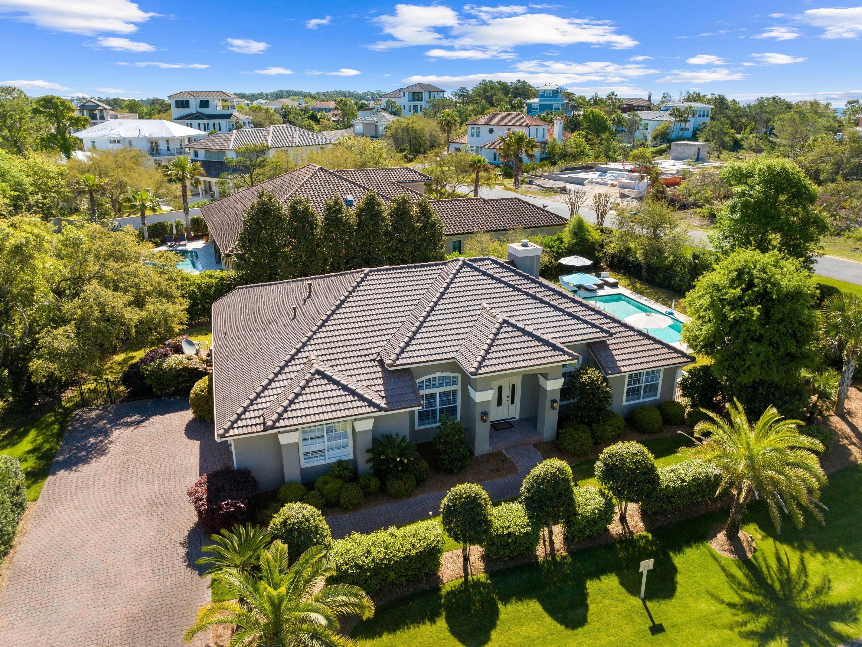 90 Emerald Ridge
