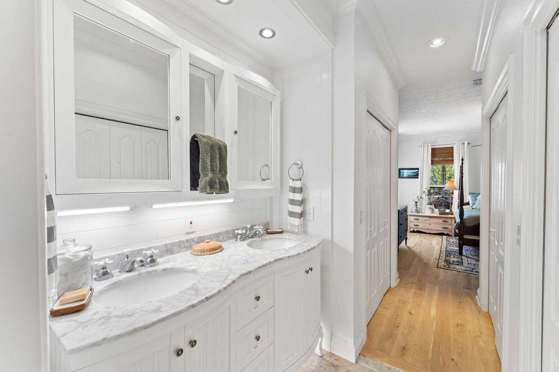 320 Wood Beach Drive