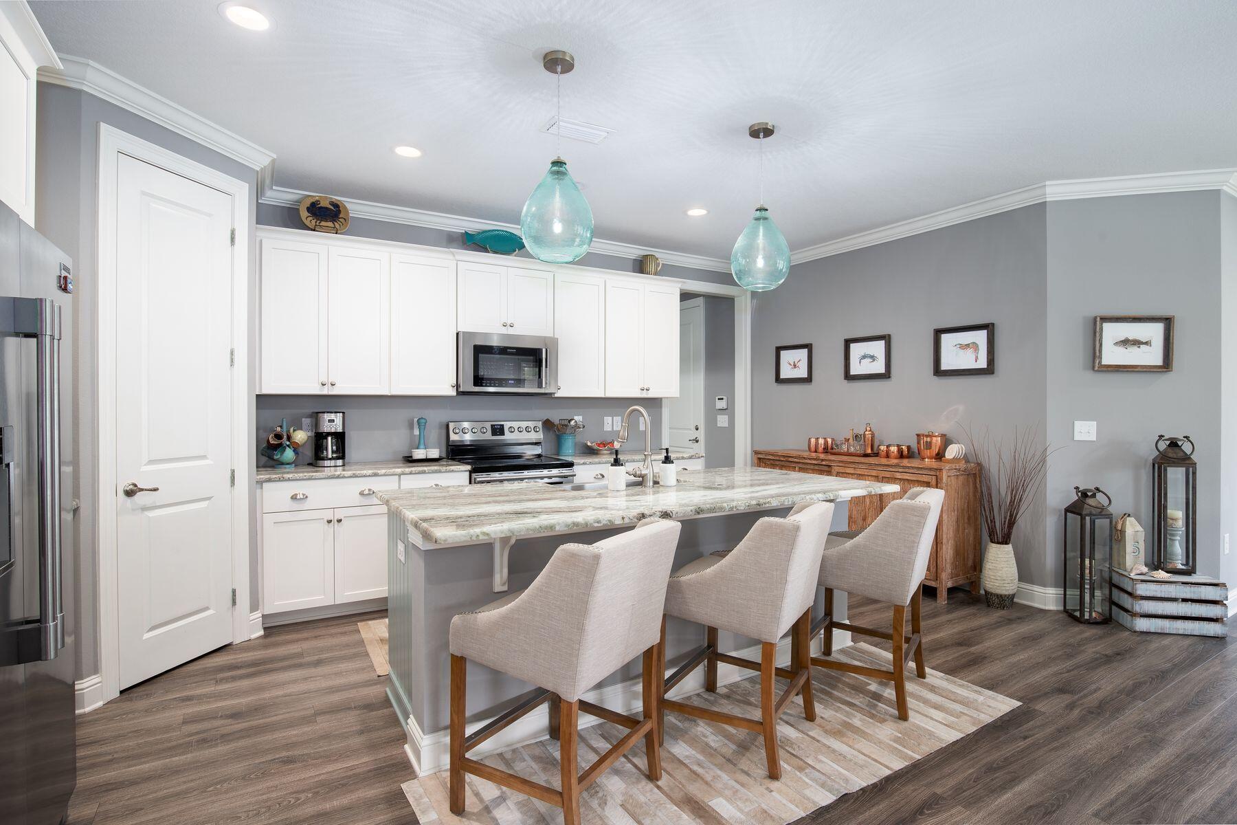 123 Oyster Boulevard