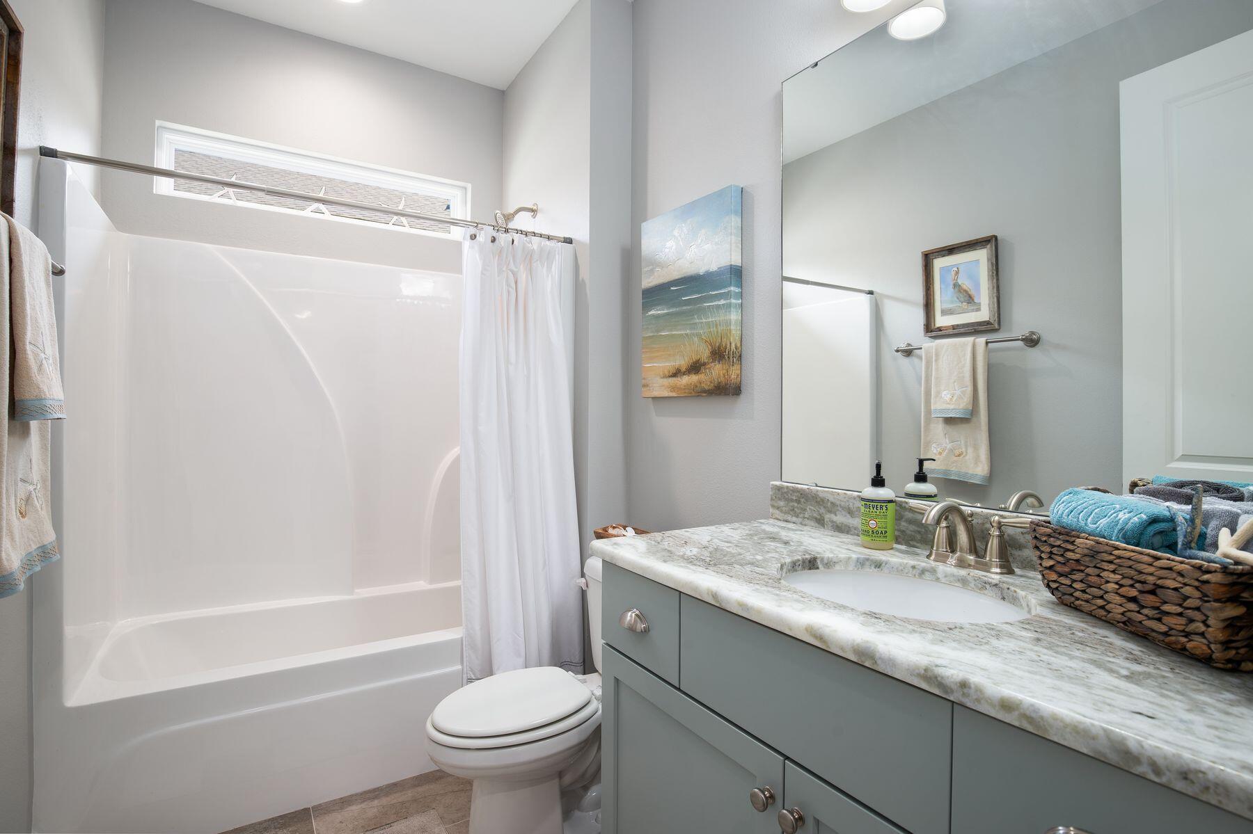 123 Oyster Boulevard