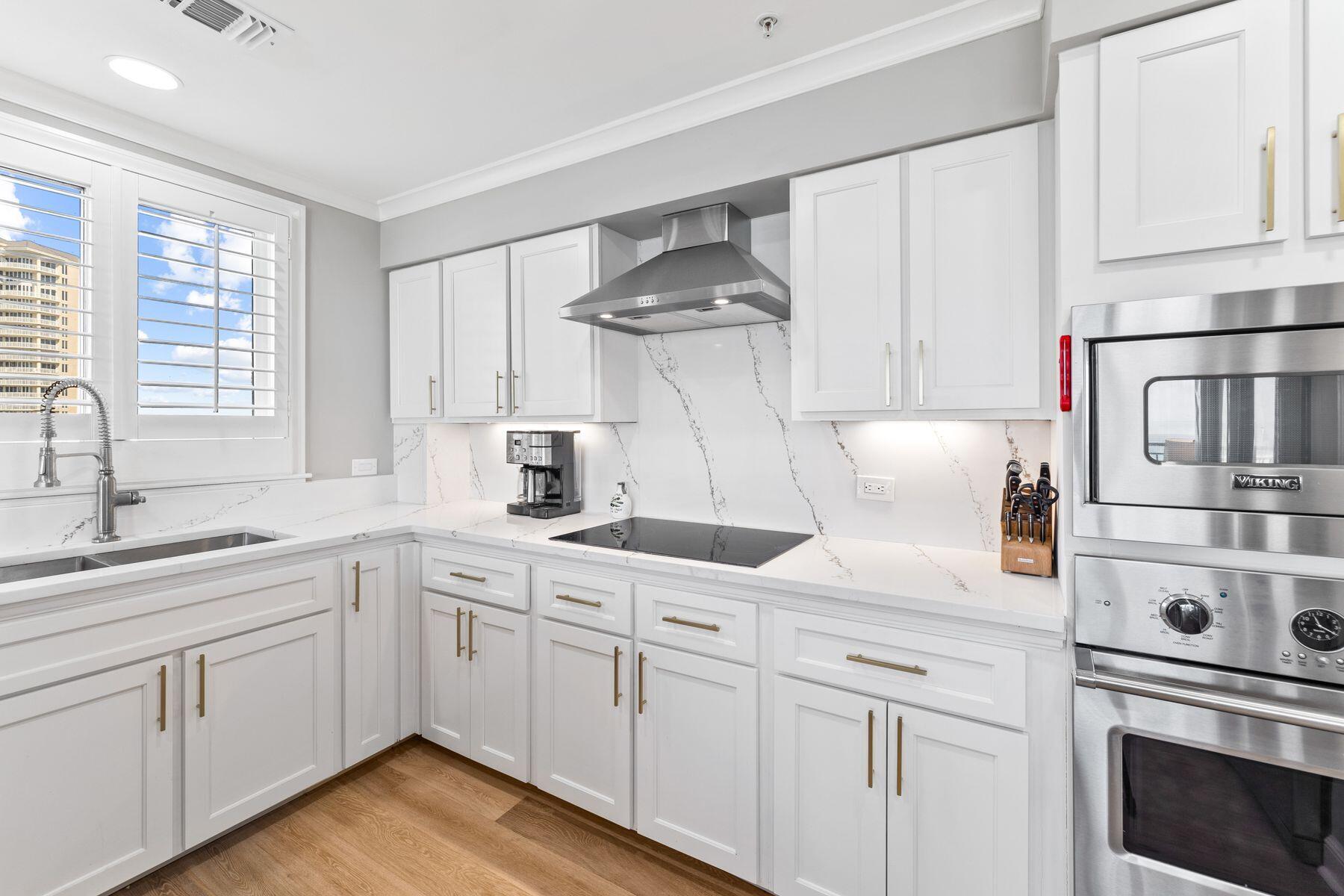 4522 Southwinds Drive, 4522