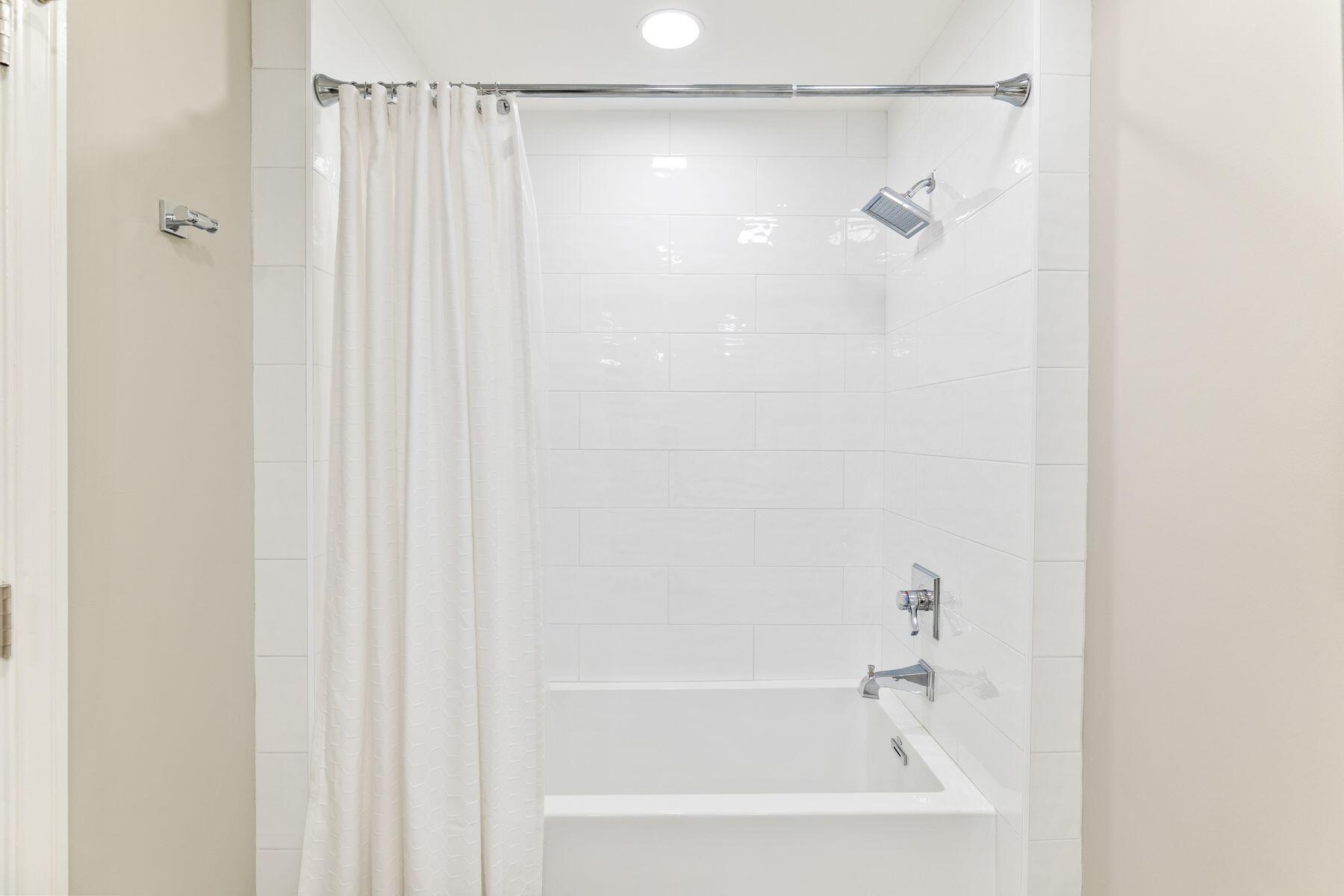 4522 Southwinds Drive, 4522