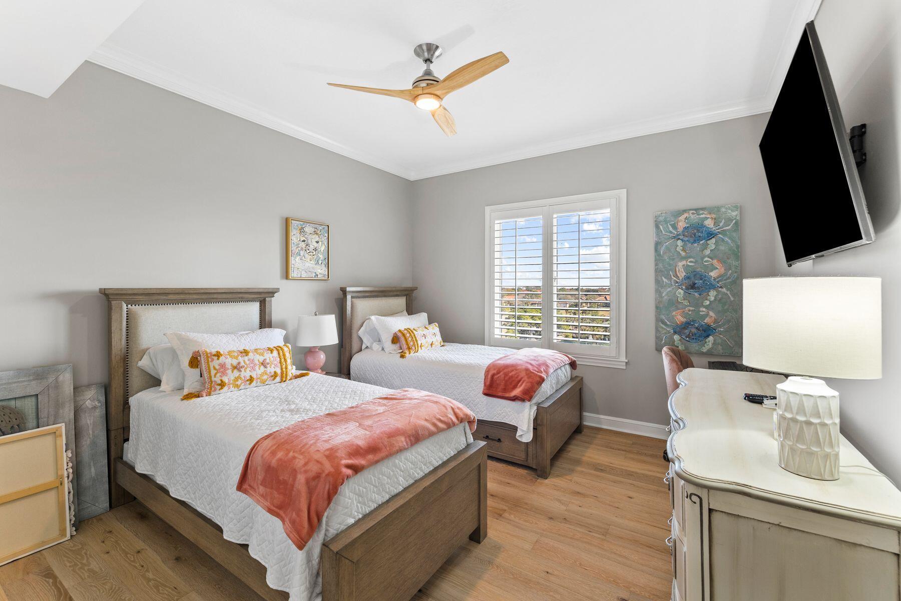 4522 Southwinds Drive, 4522