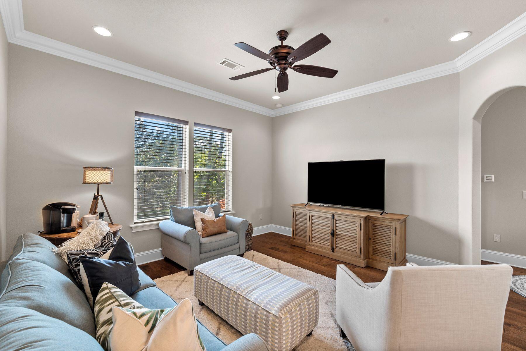 1430 E Baytowne Circle