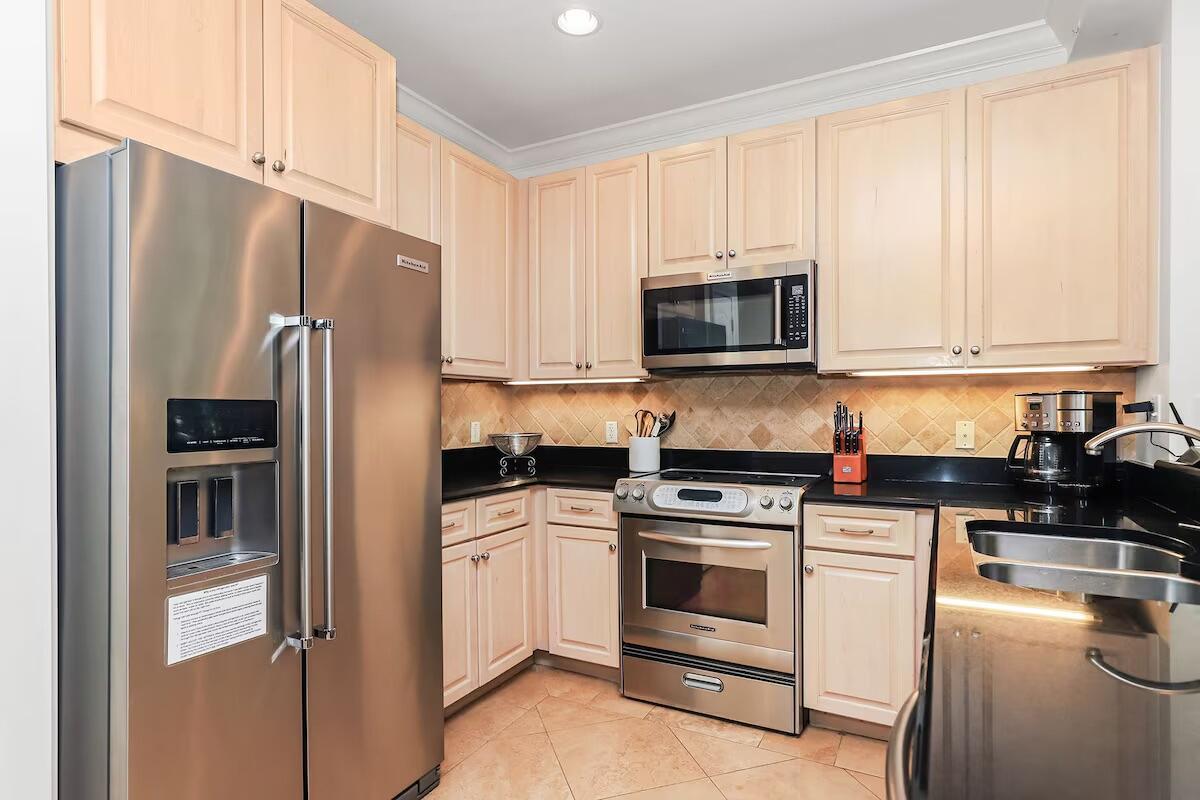 2421 W CO HWY 30A, G101