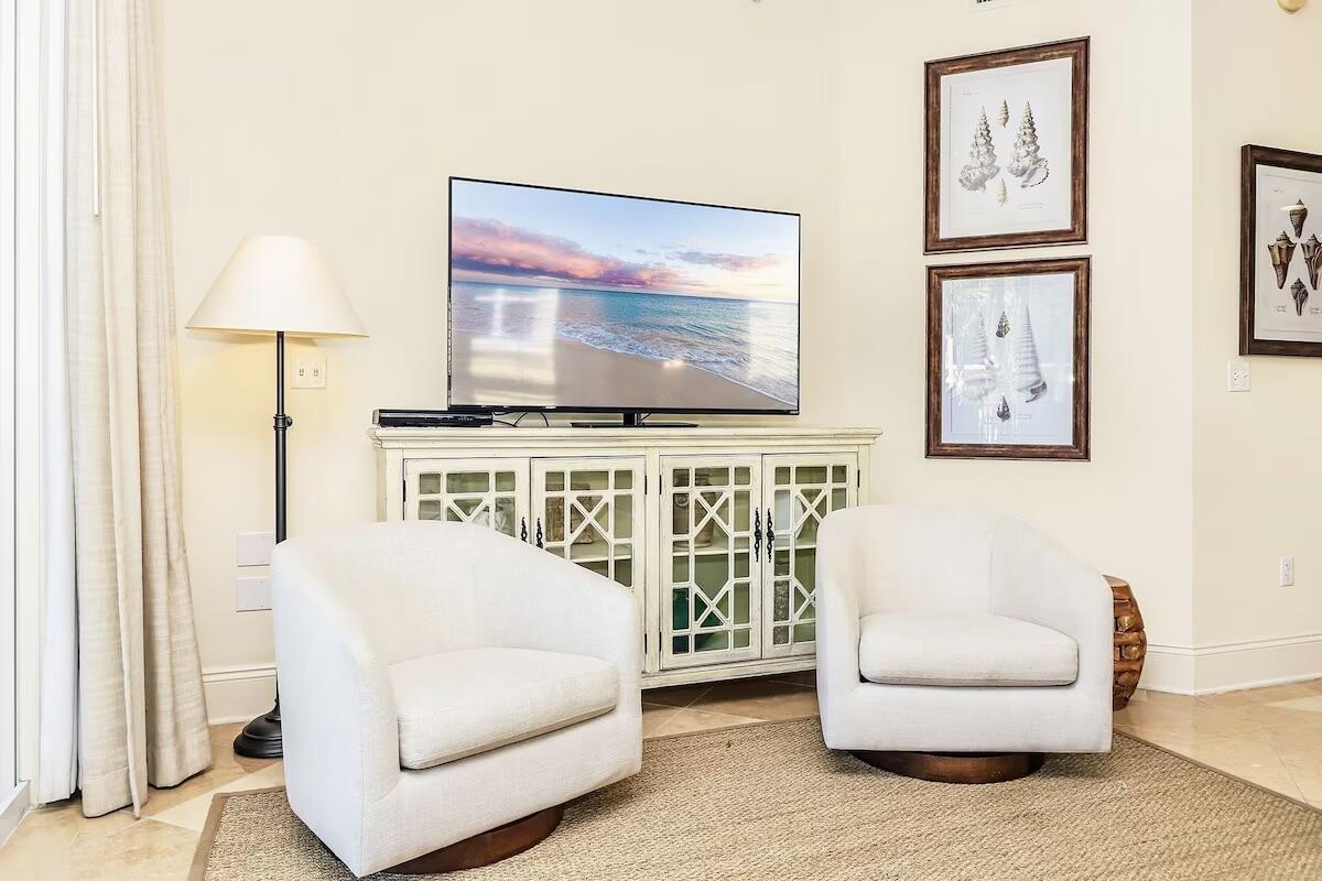 2421 W CO HWY 30A, G101