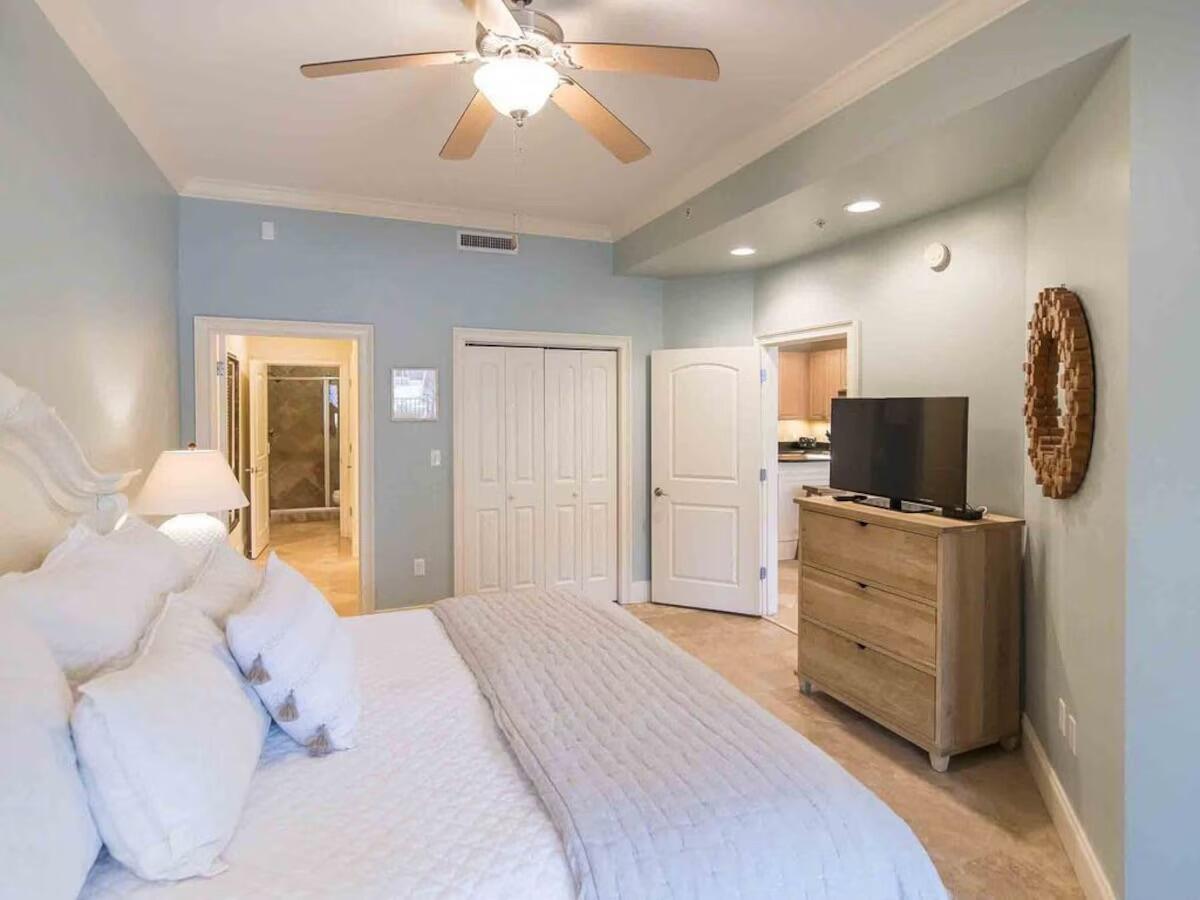 2421 W CO HWY 30A, G101