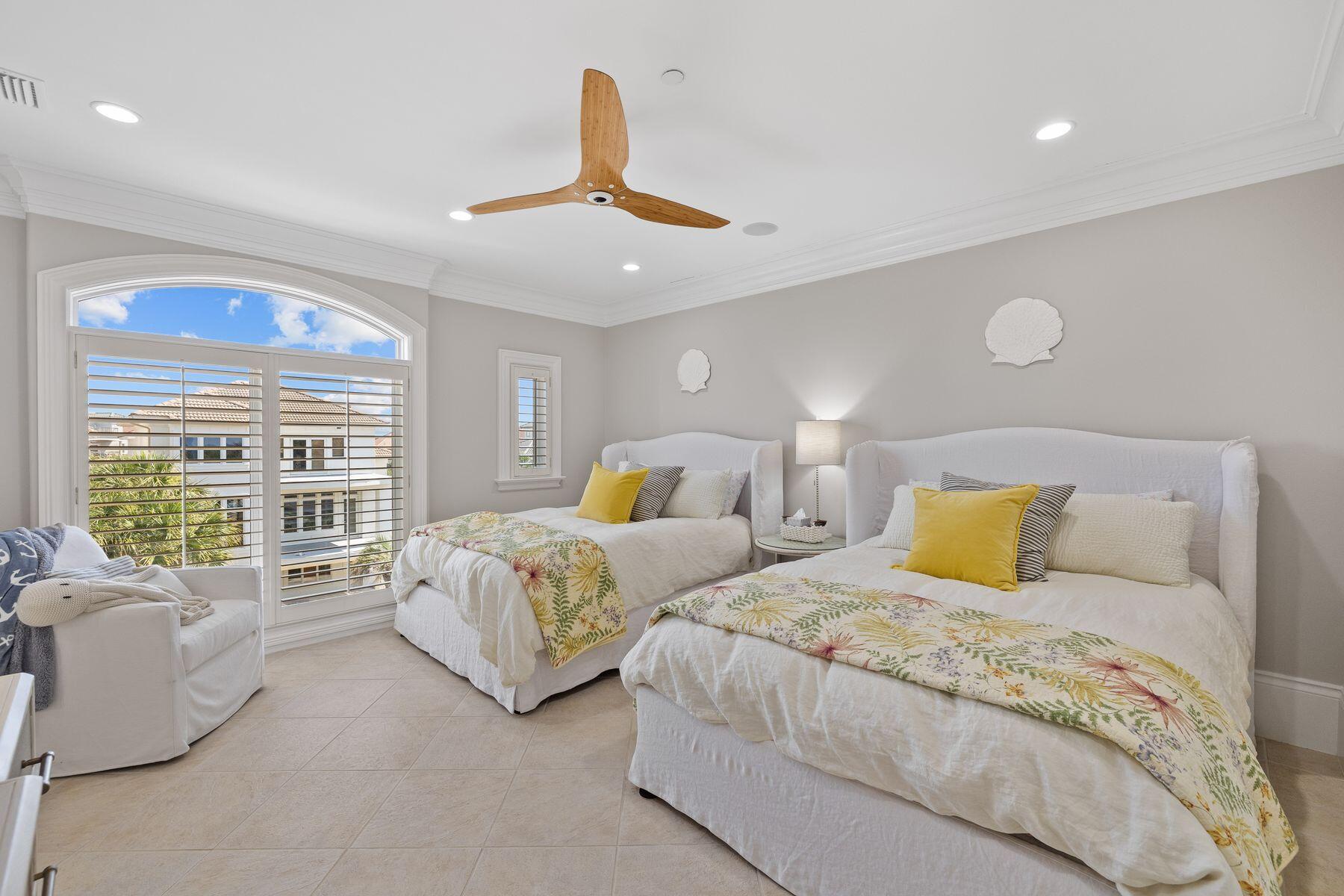 4726 Ocean Boulevard