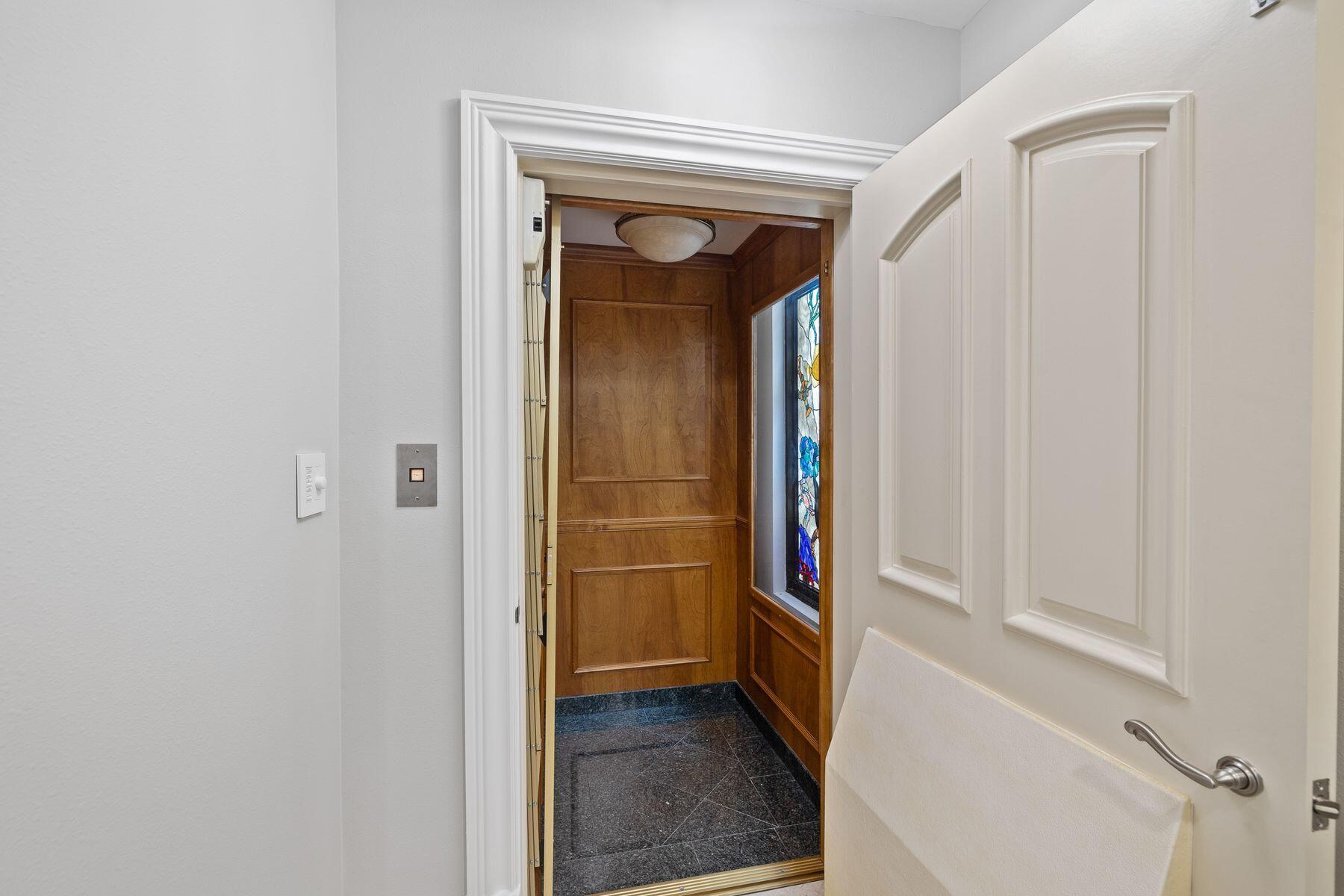 4726 Ocean Boulevard