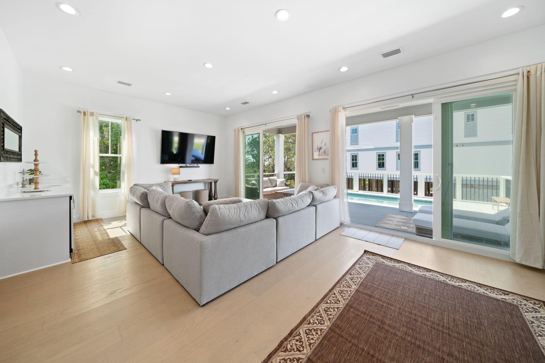 98 Woodward Drive