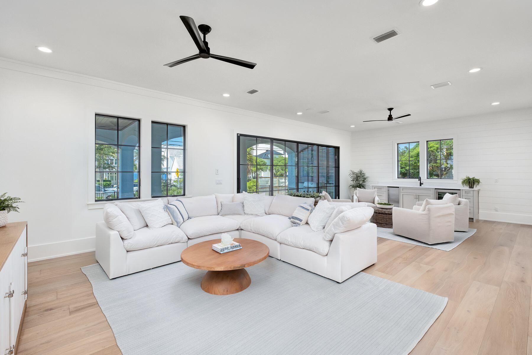 3015 E County Road 30A