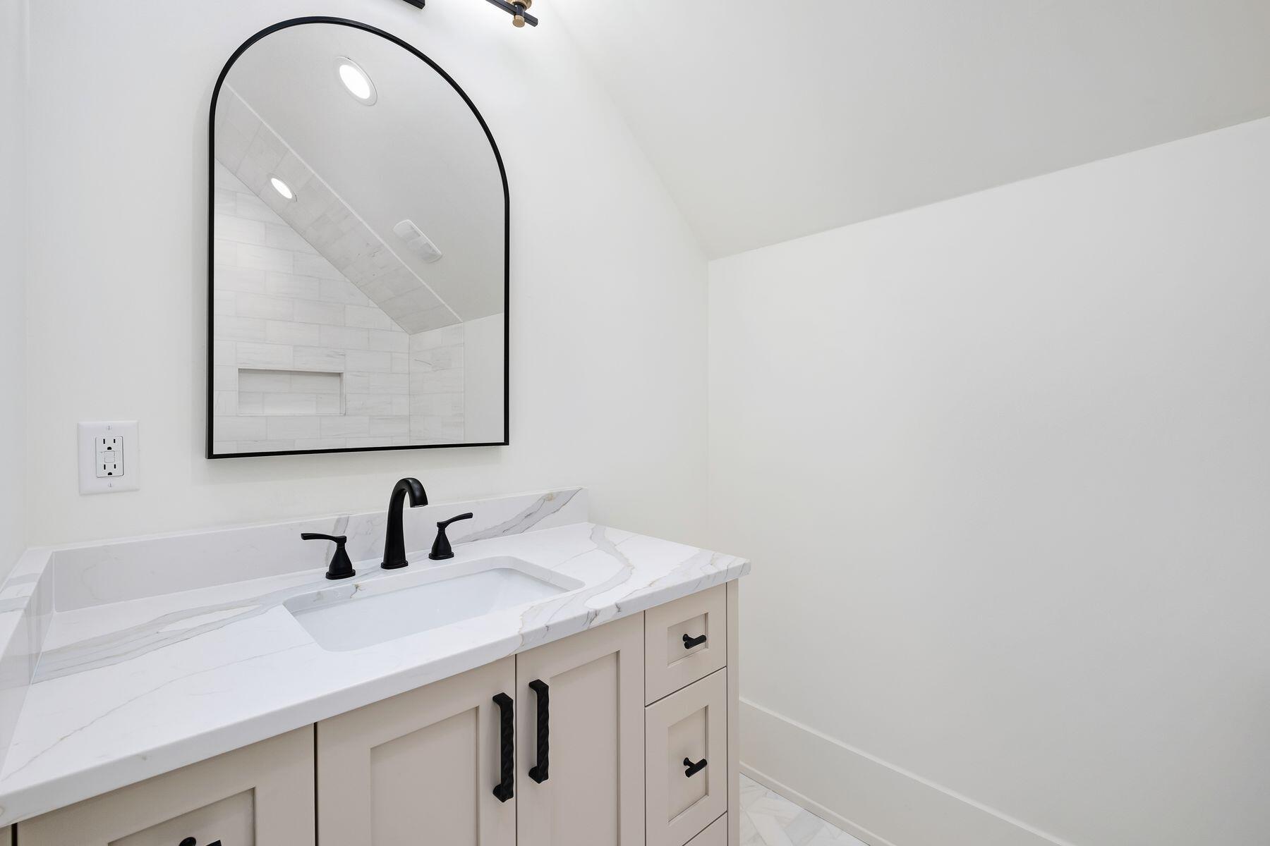 3015 E County Road 30A