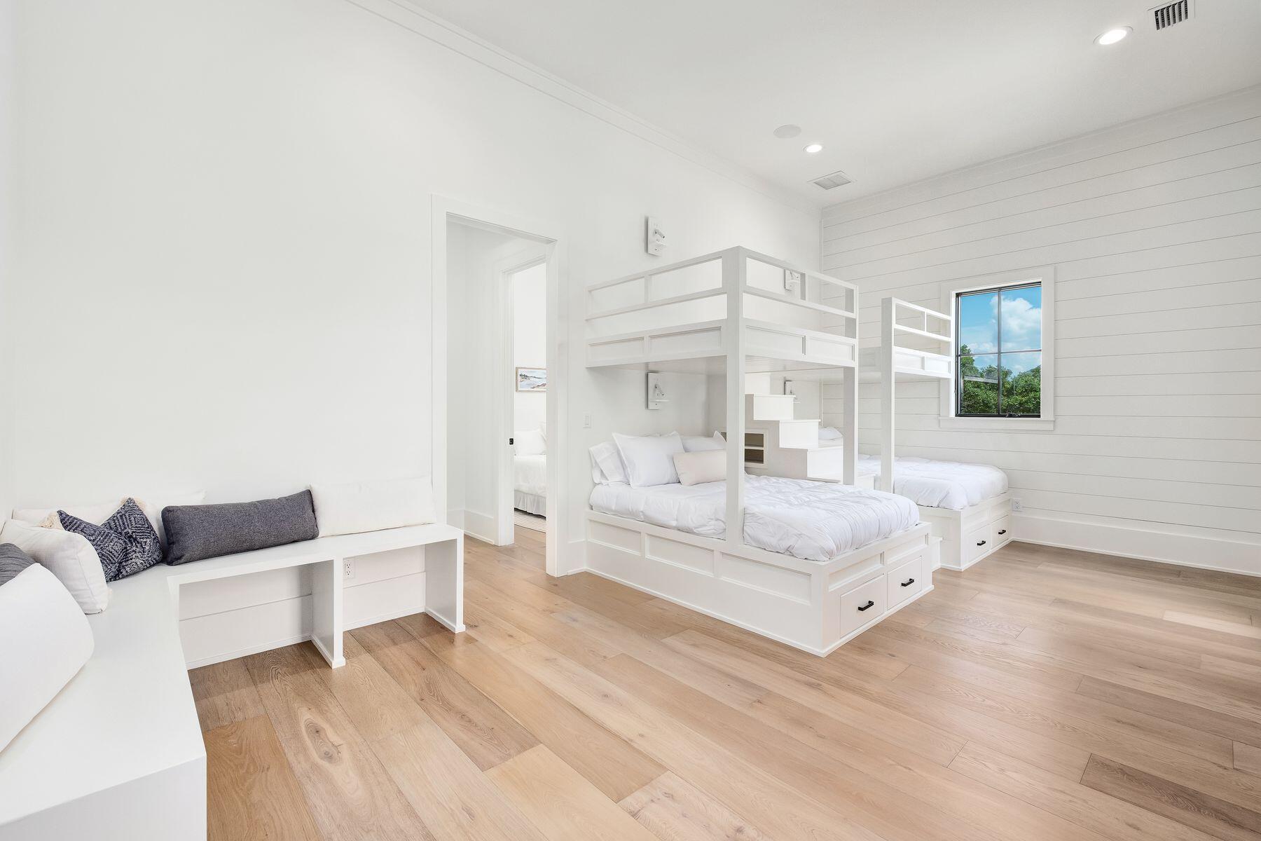 3015 E County Road 30A