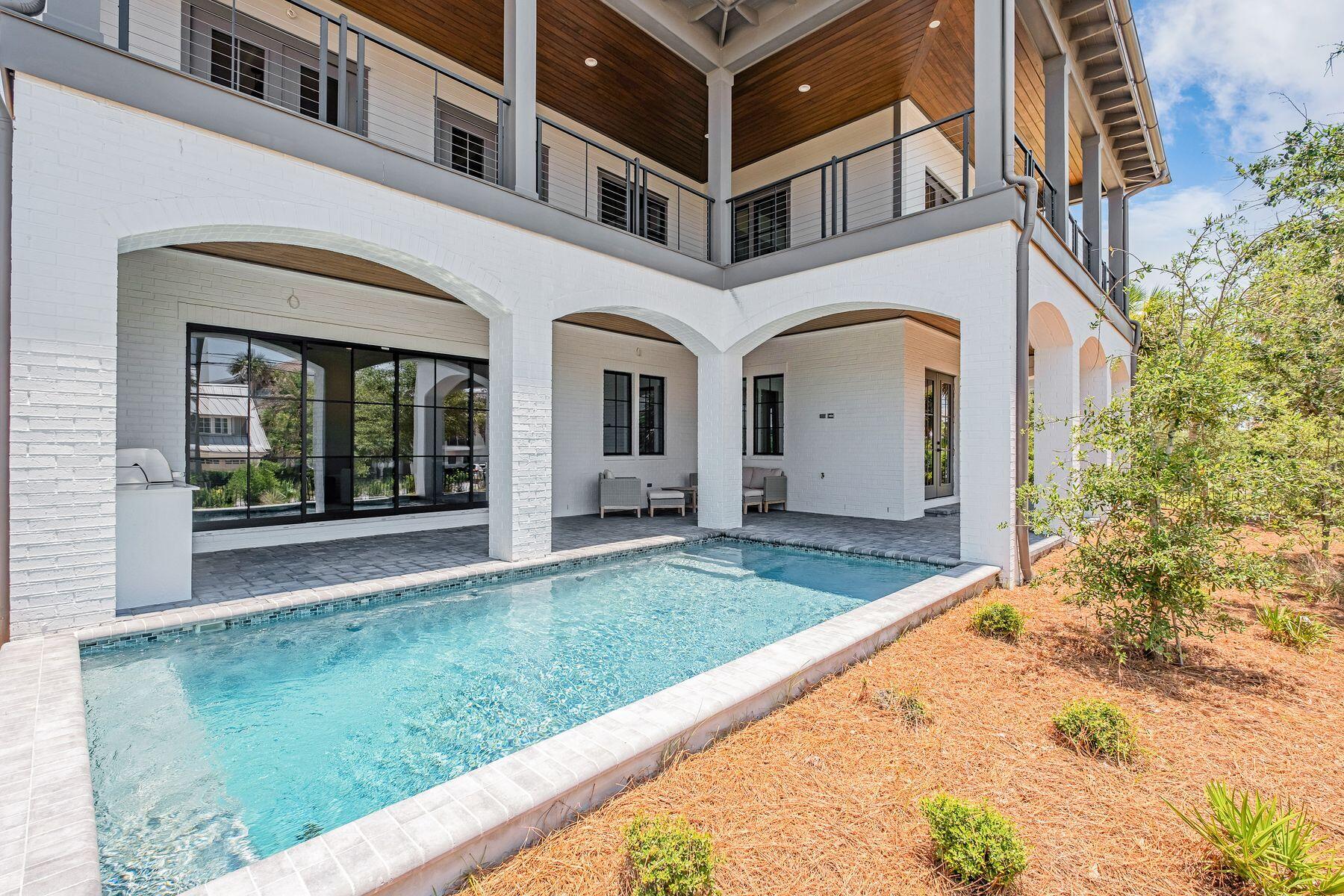 3015 E County Road 30A