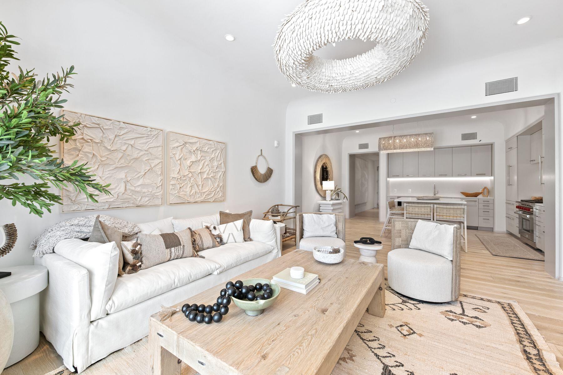 45 W Solaire Way, 103