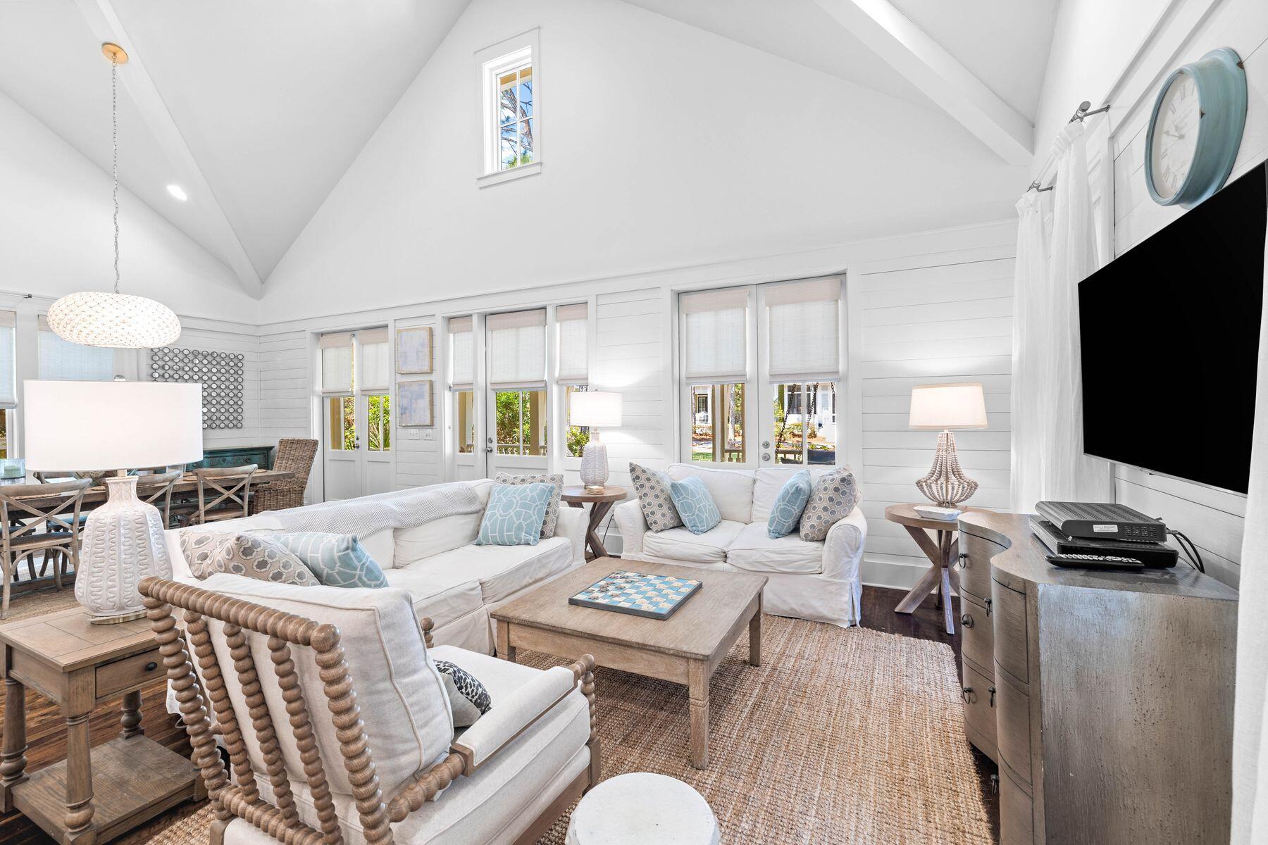 40 Tall Timber Court