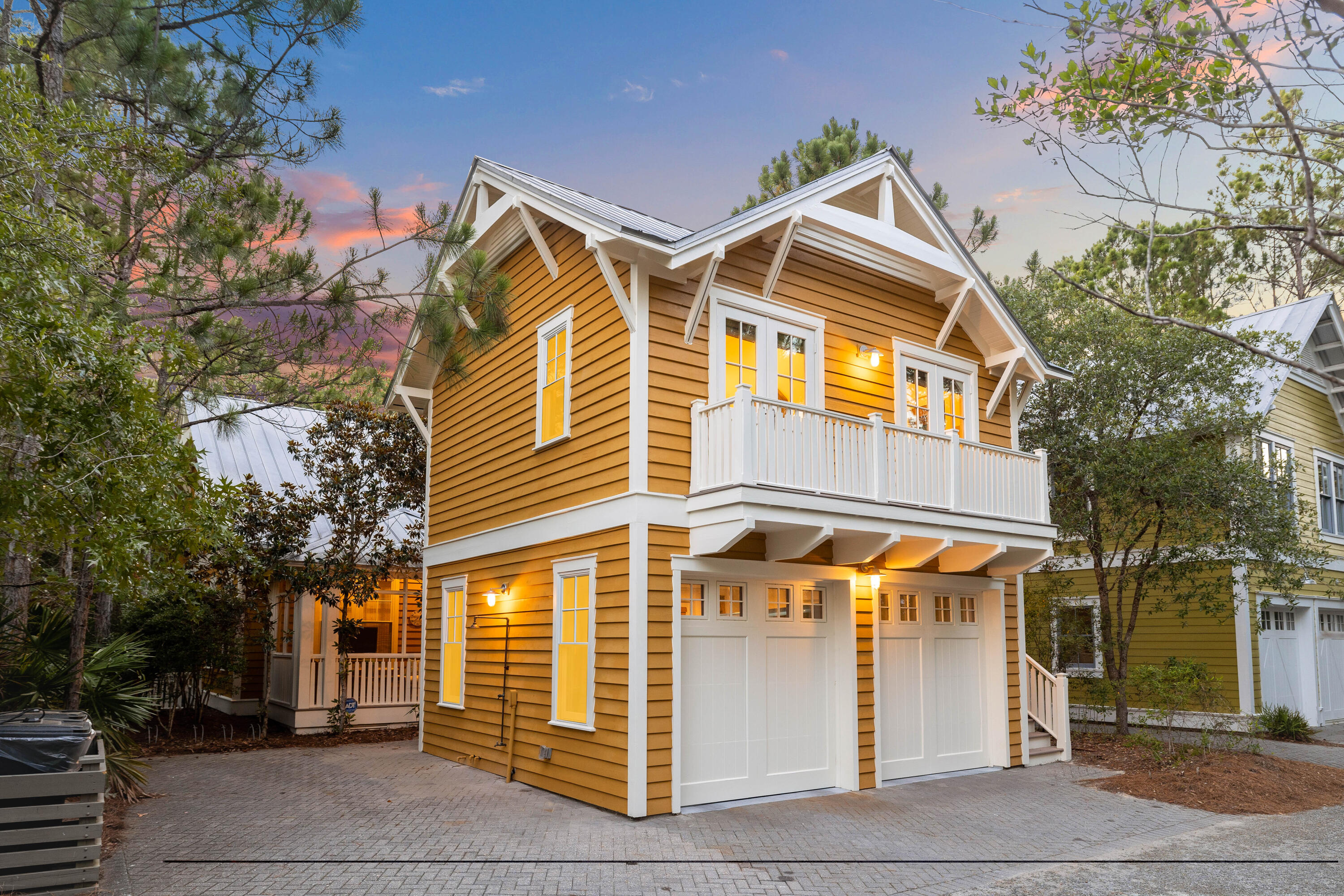 40 Tall Timber Court