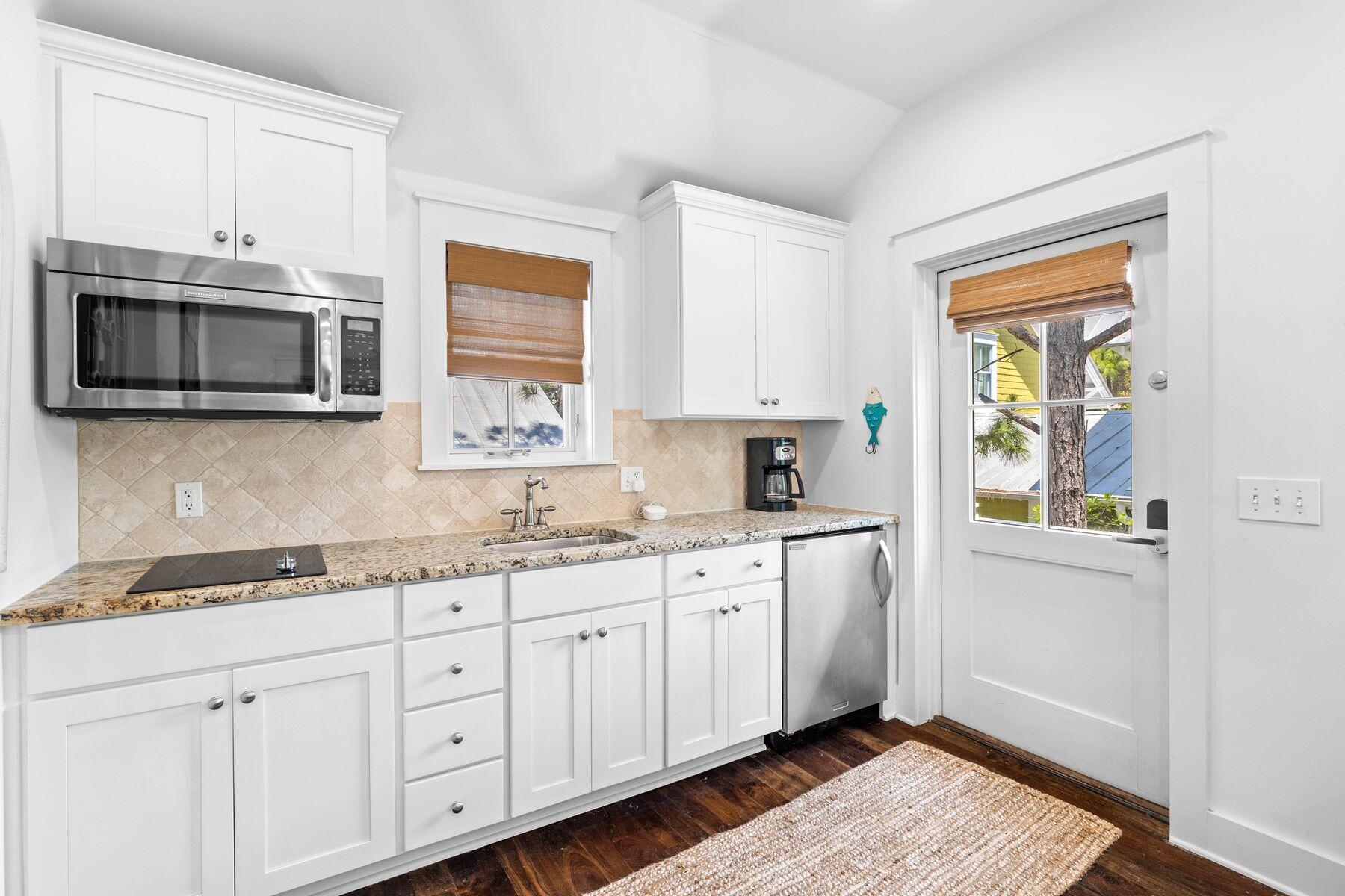 40 Tall Timber Court