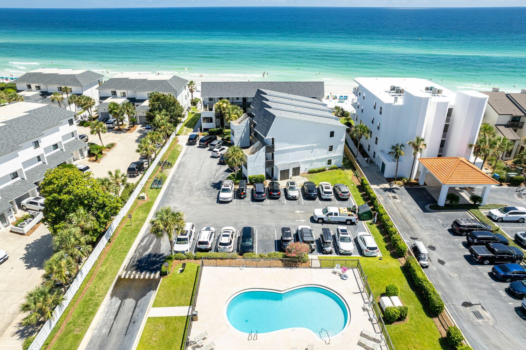 3692 E County Highway 30A, Unit 4