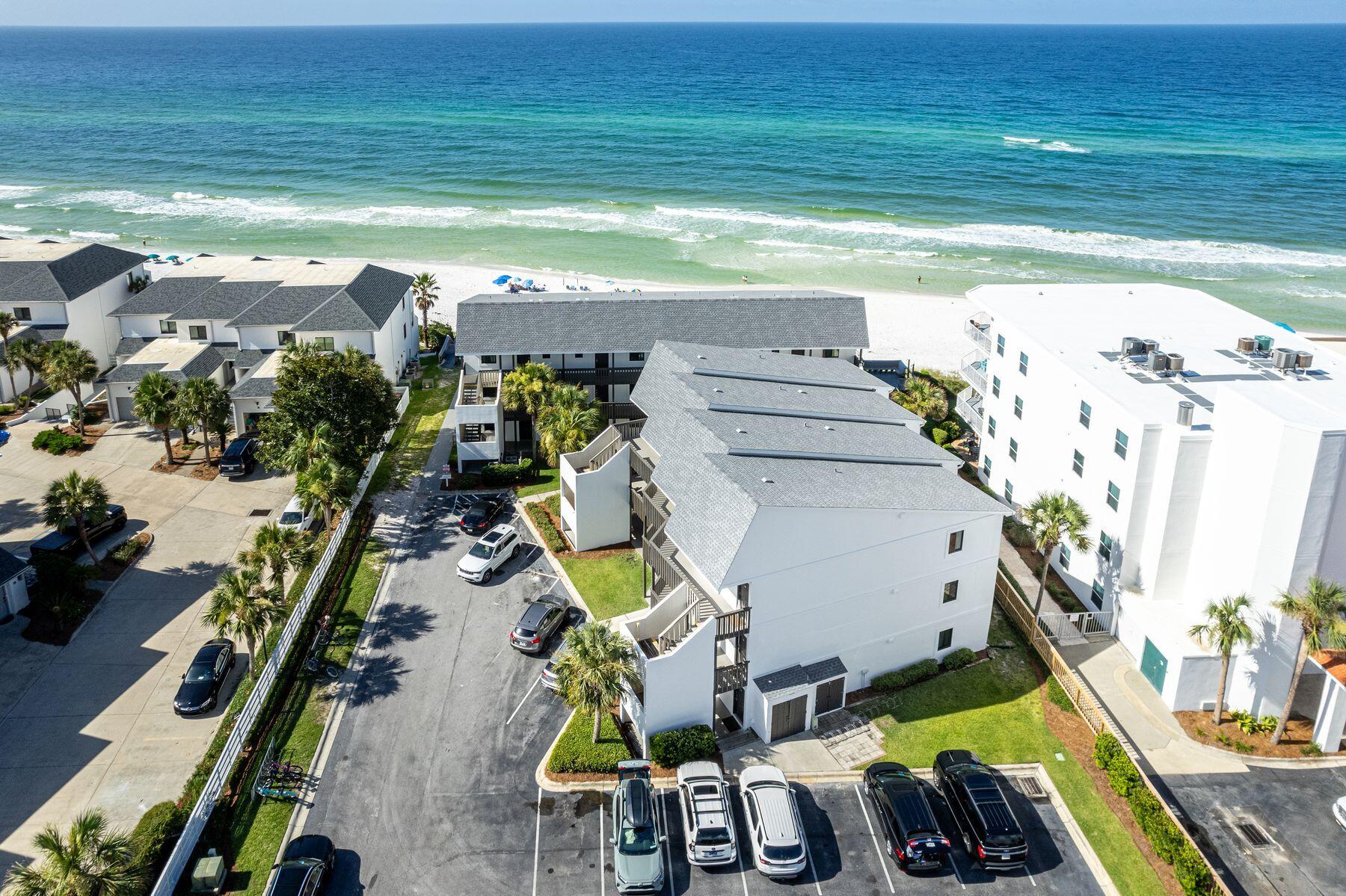 3692 E County Highway 30A, Unit 16