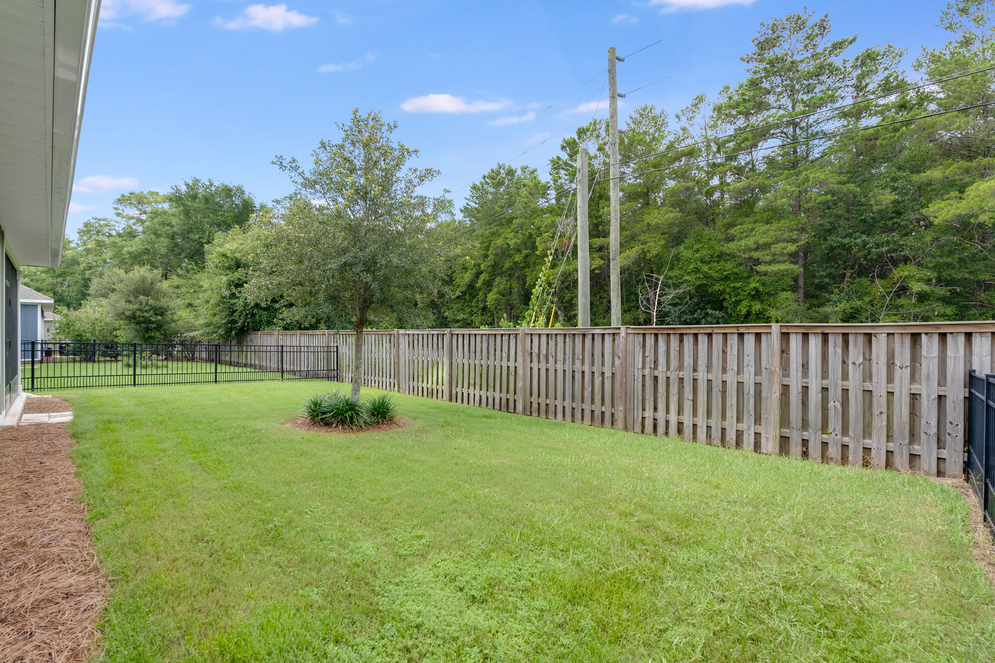 323 Lightning Bug Lane