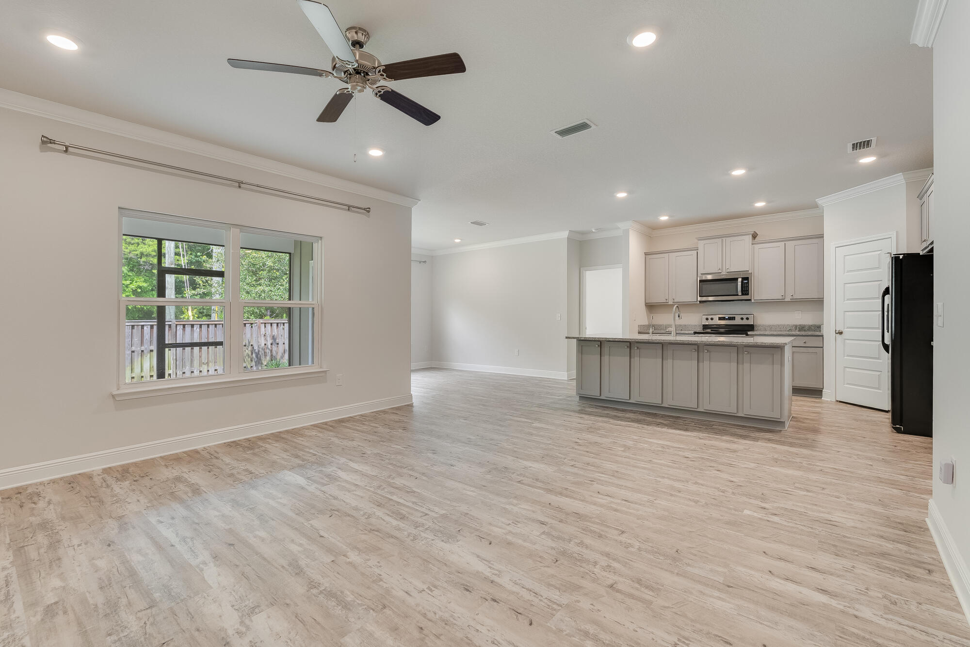 323 Lightning Bug Lane