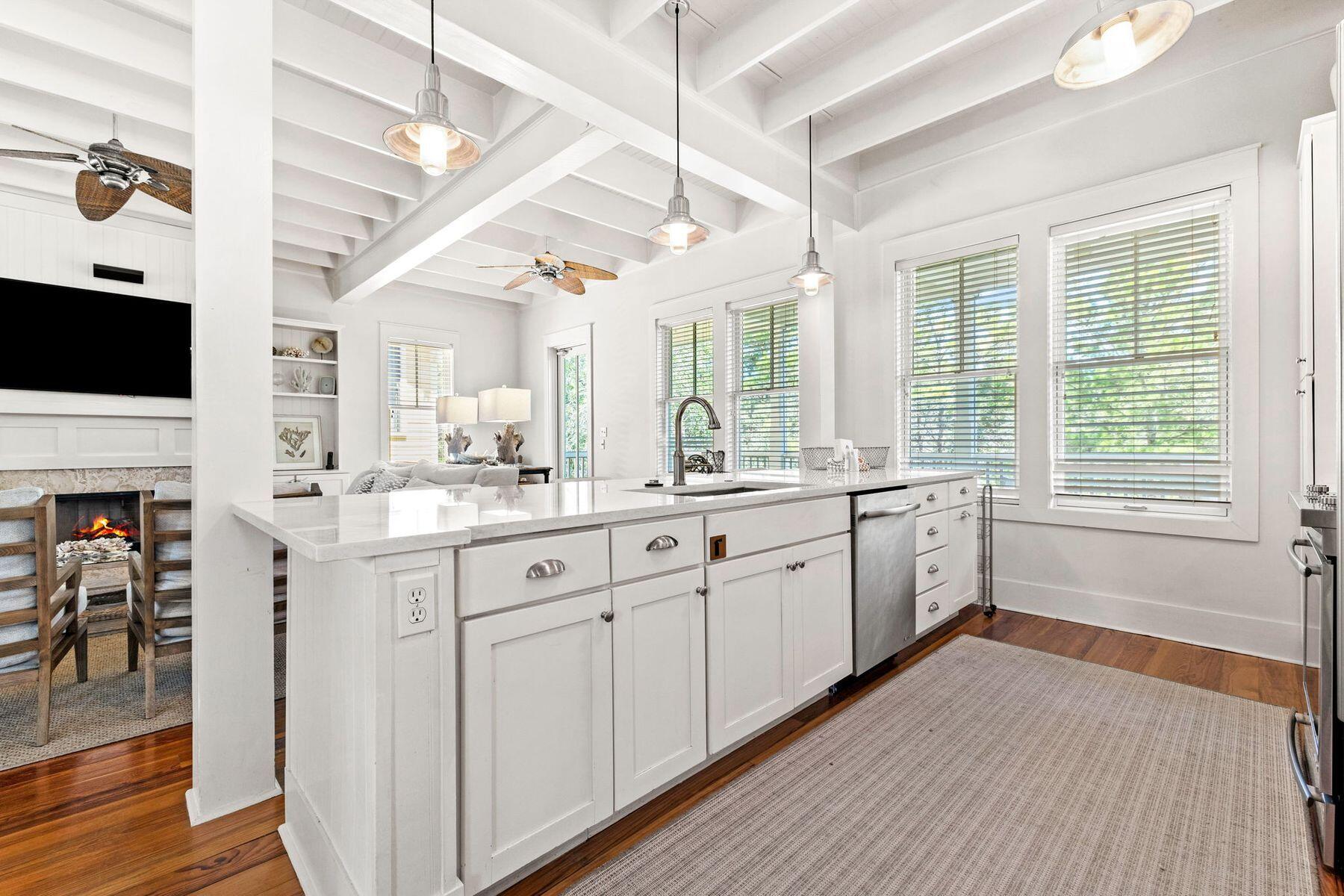 90 Silver Laurel Way