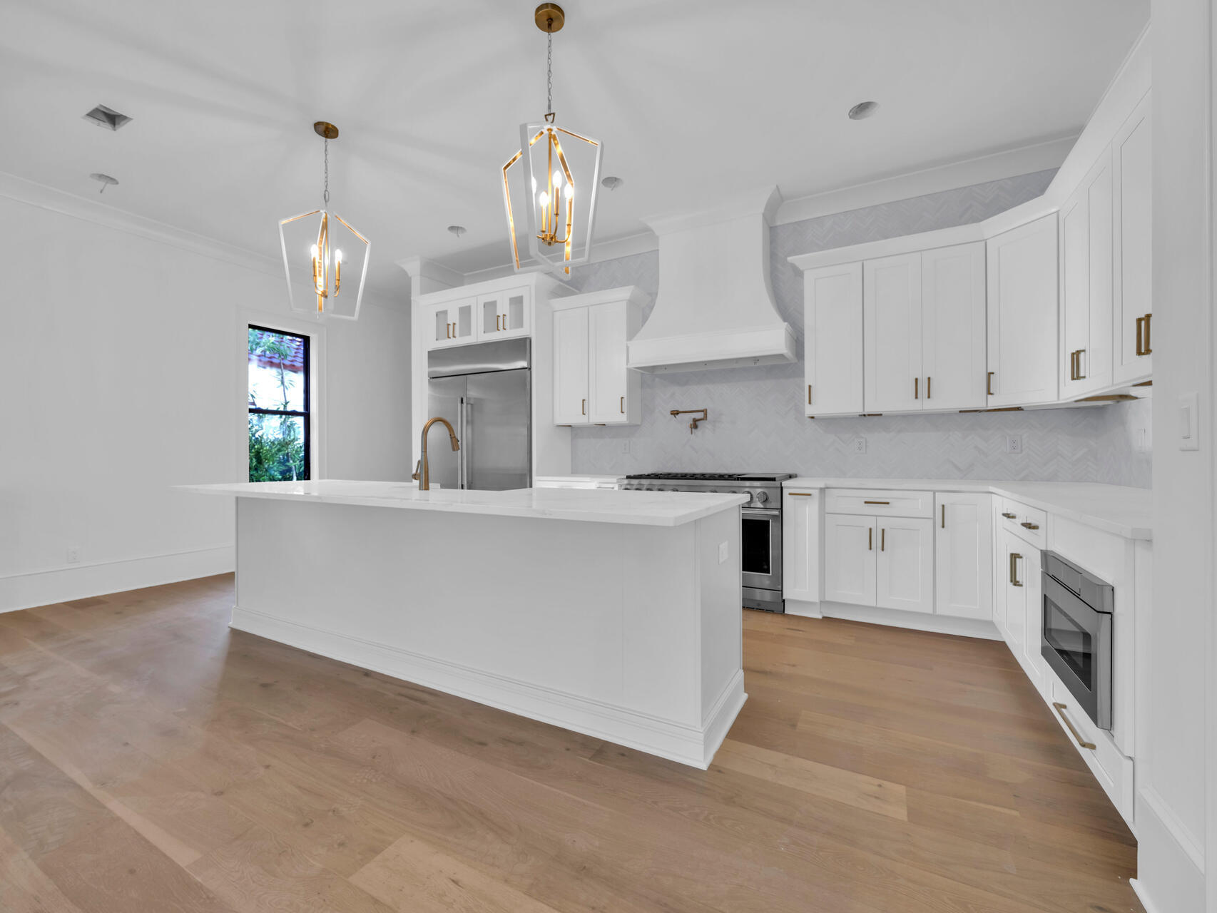 1803 Baytowne N Avenue