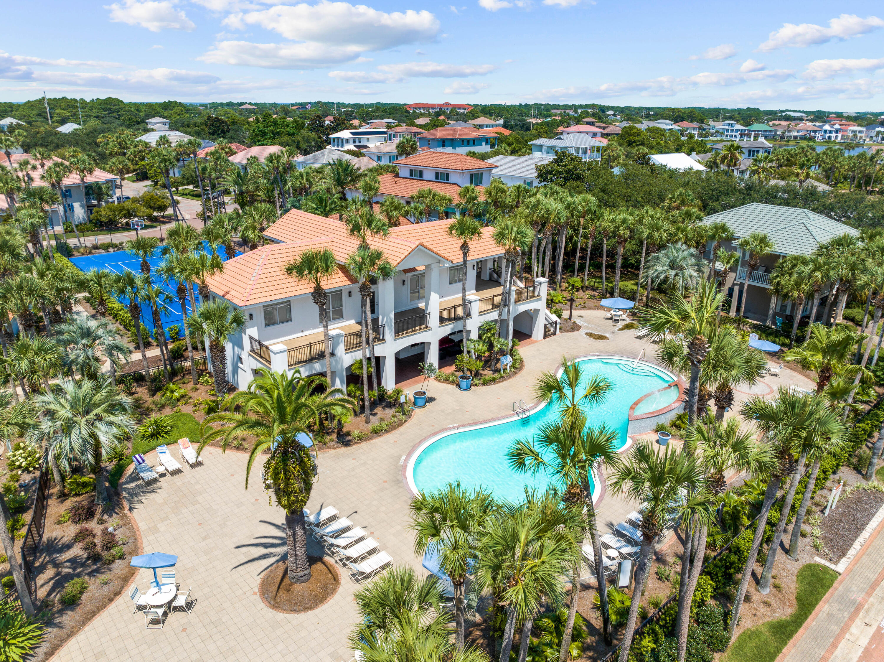 4635 Sunset Pointe
