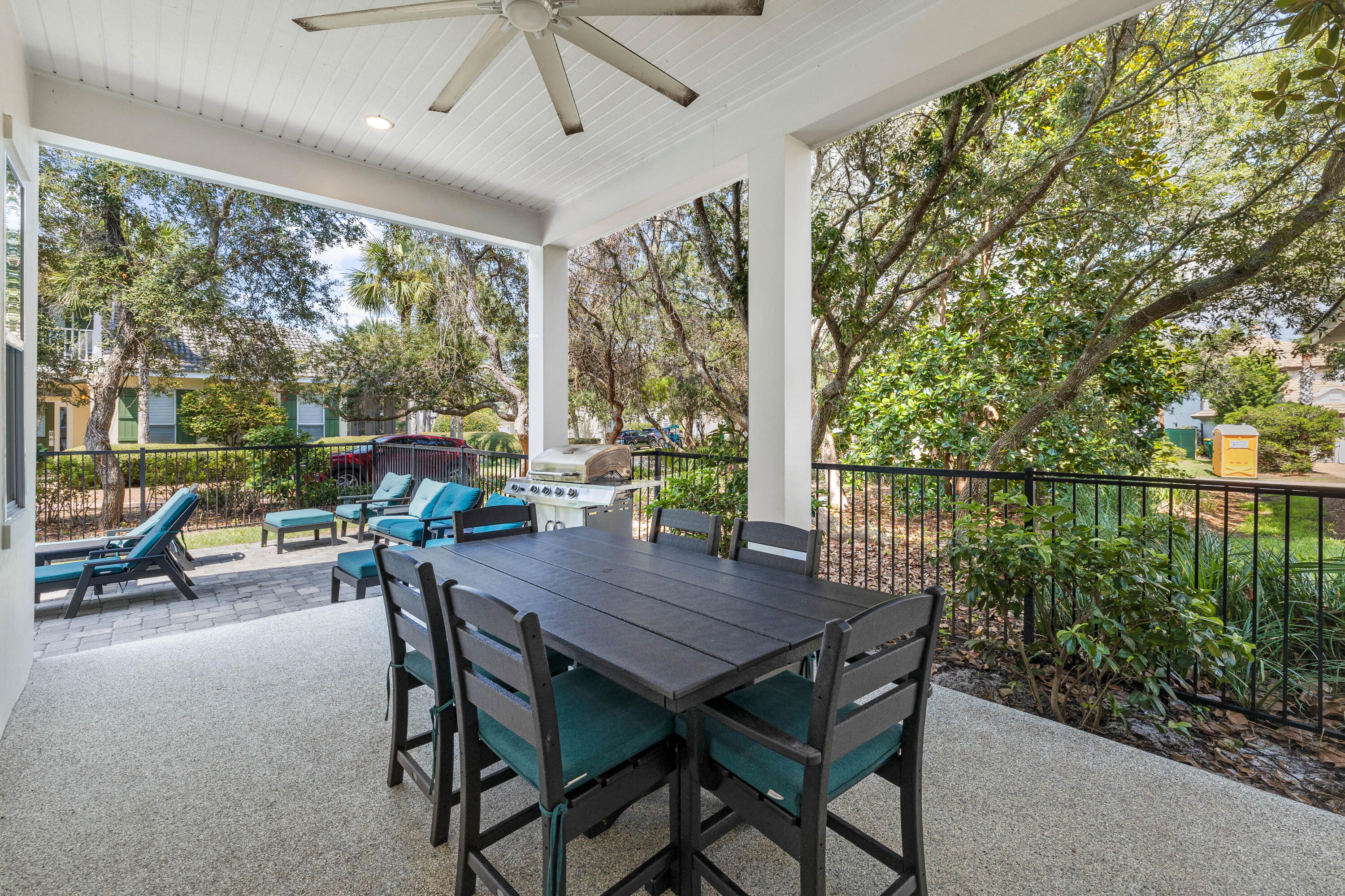 4635 Sunset Pointe