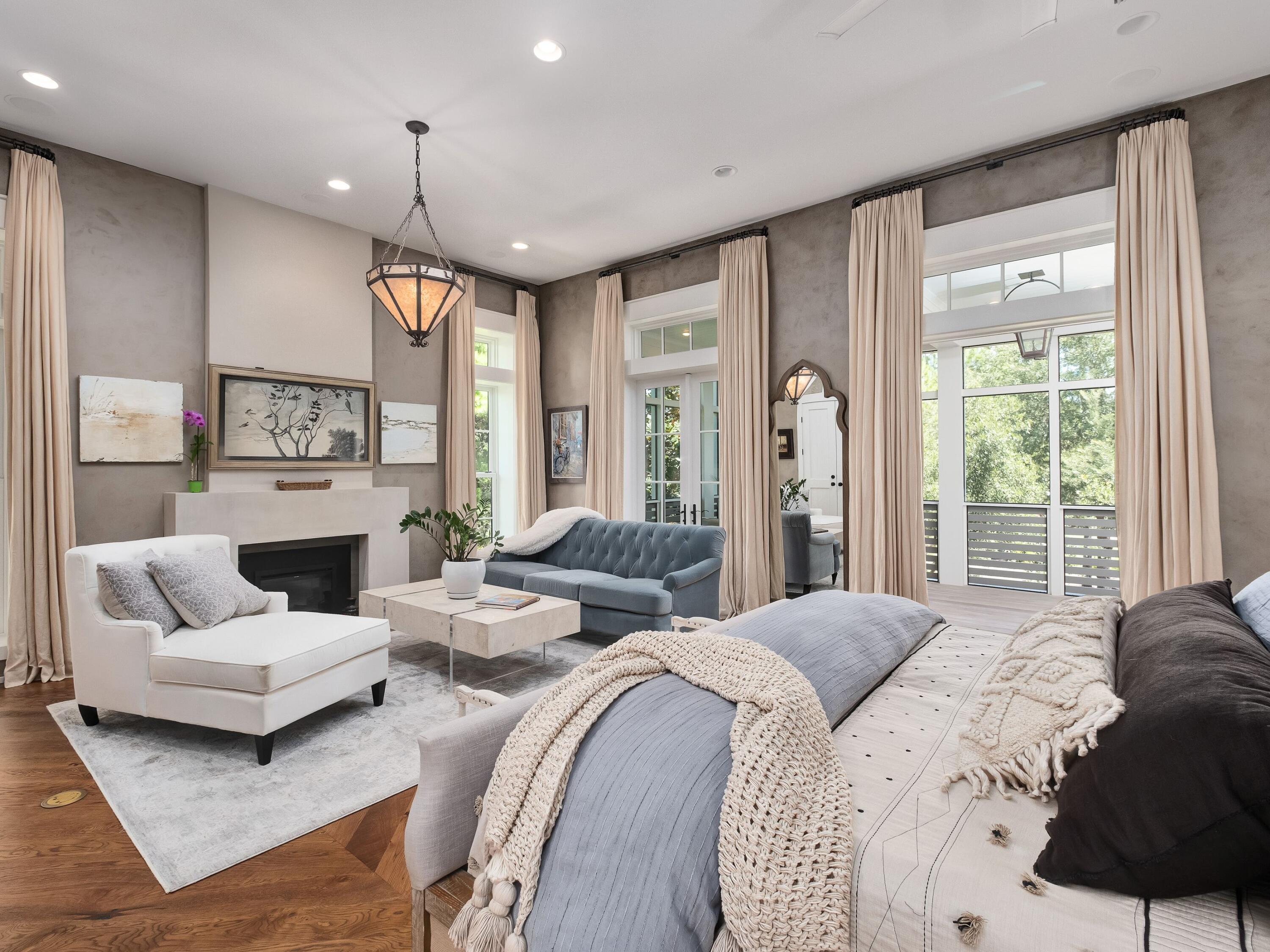 93 Sand Hill Circle