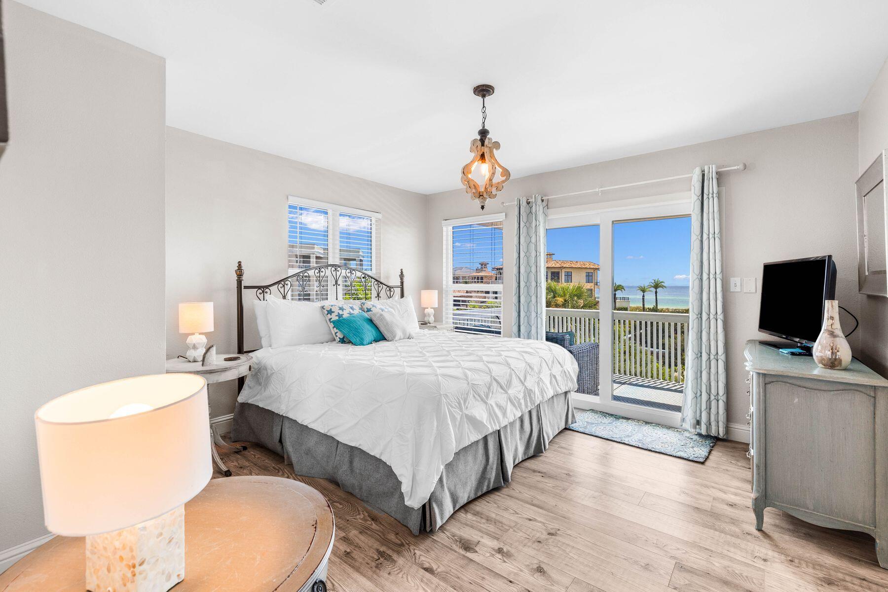 100 S Spooky Lane, UNIT 5A