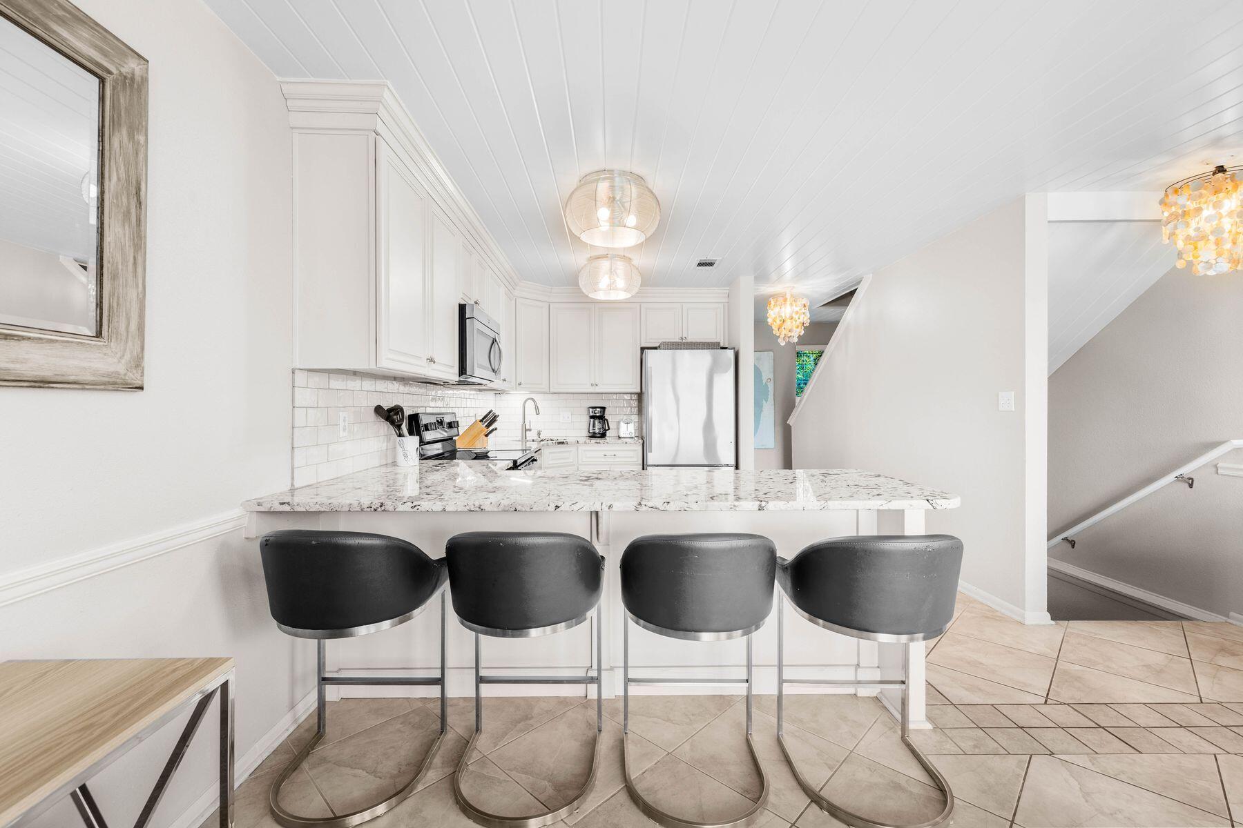 100 S Spooky Lane, UNIT 5A