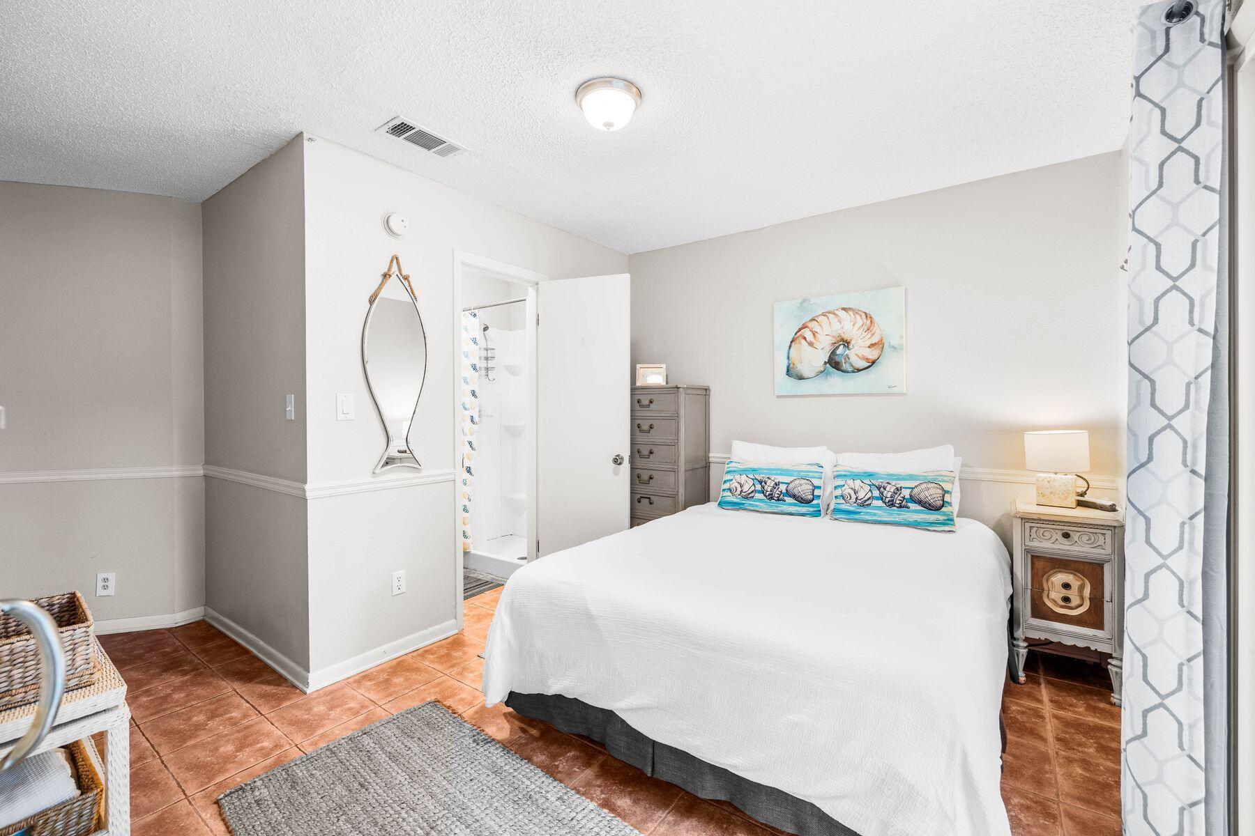 100 S Spooky Lane, UNIT 5A