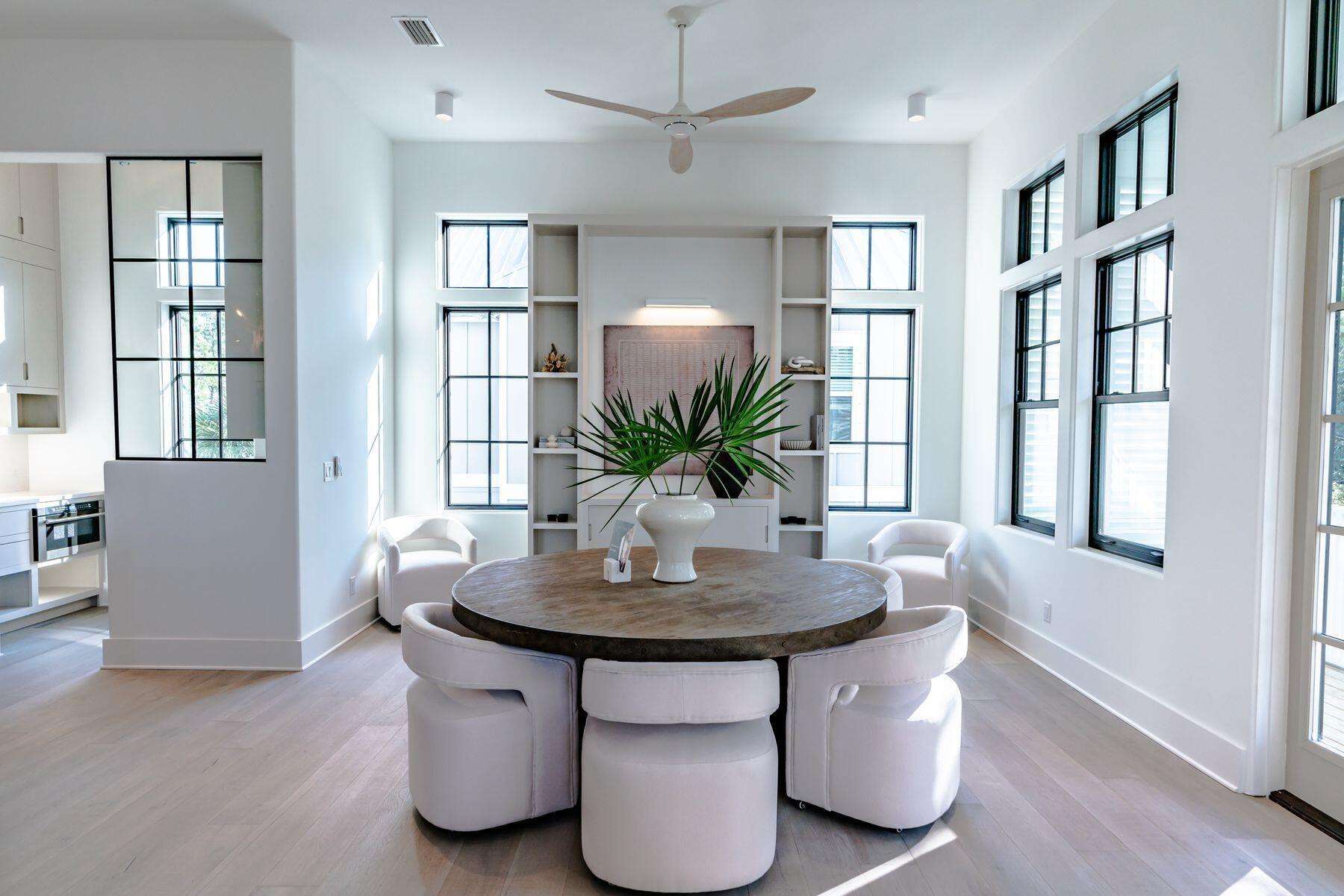 143 Grande Pointe Circle