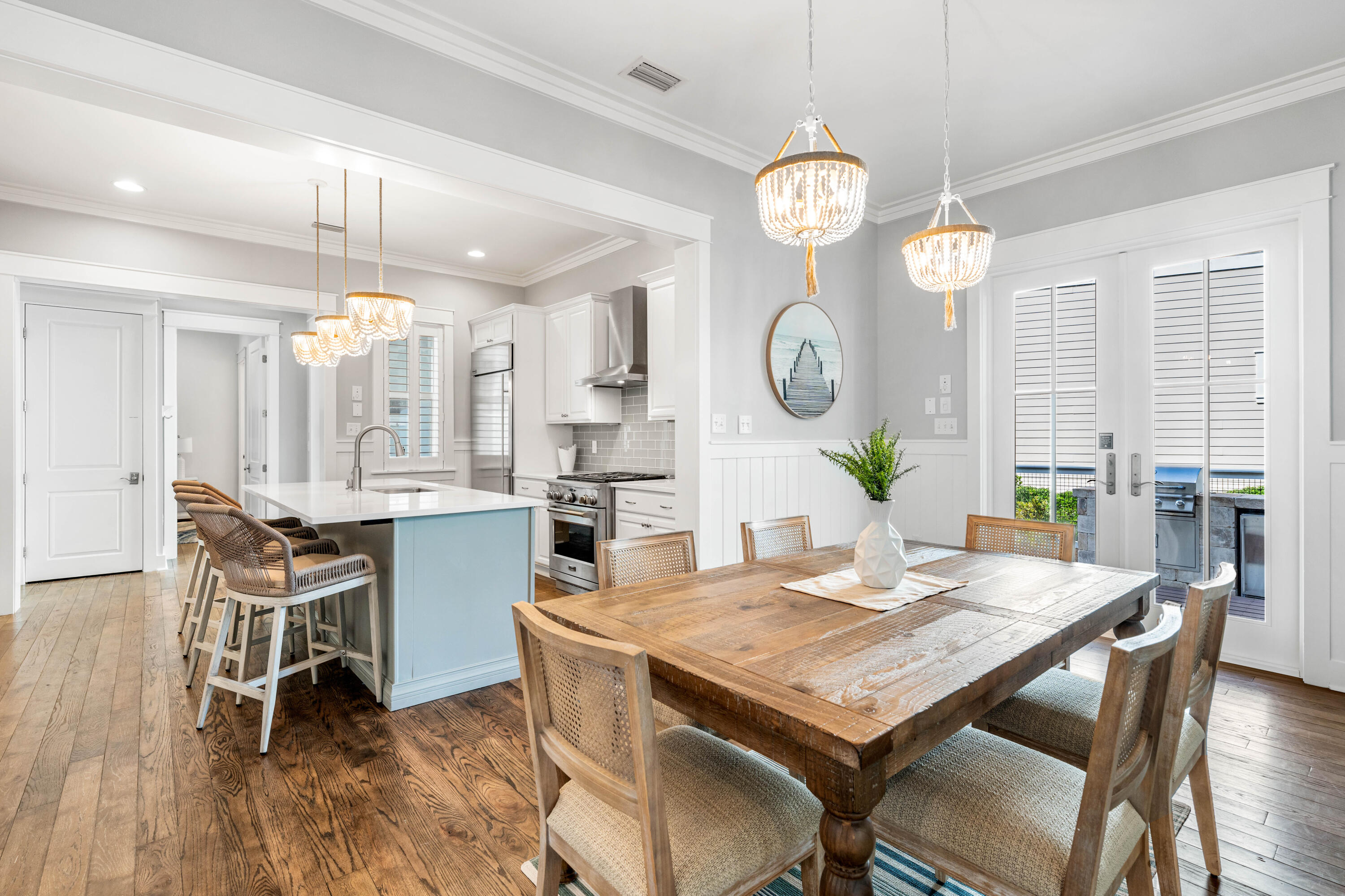 201 E Royal Fern Way