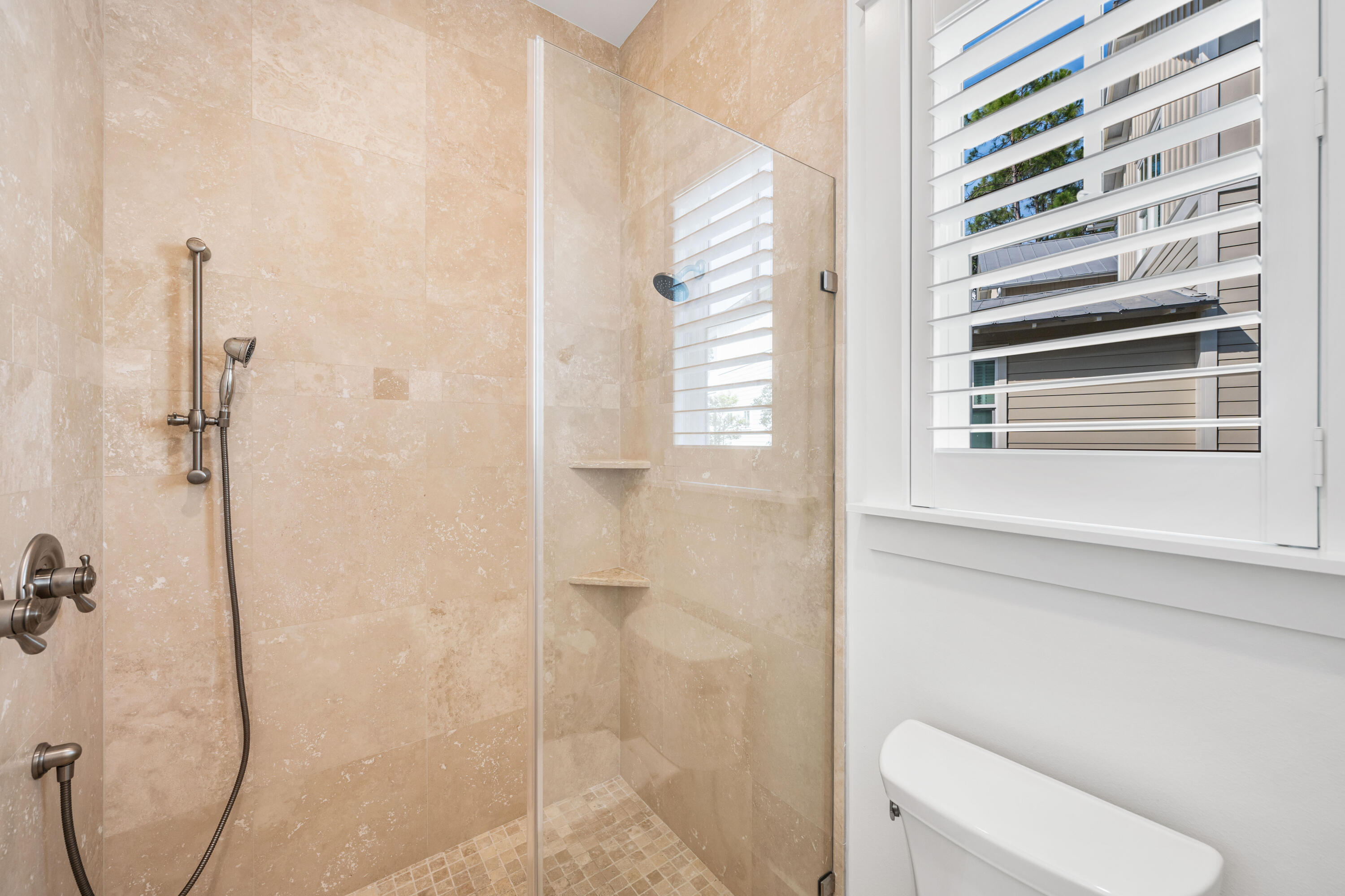 201 E Royal Fern Way