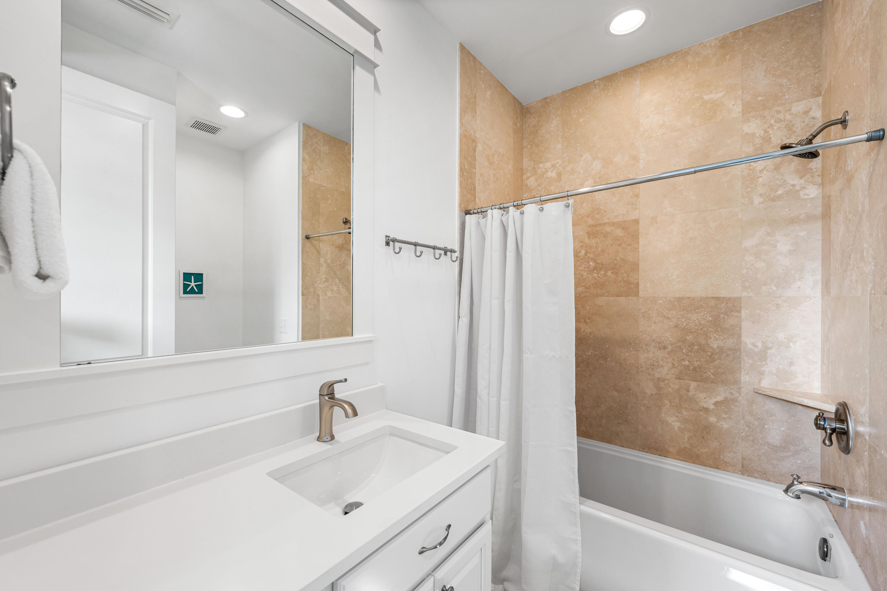 201 E Royal Fern Way