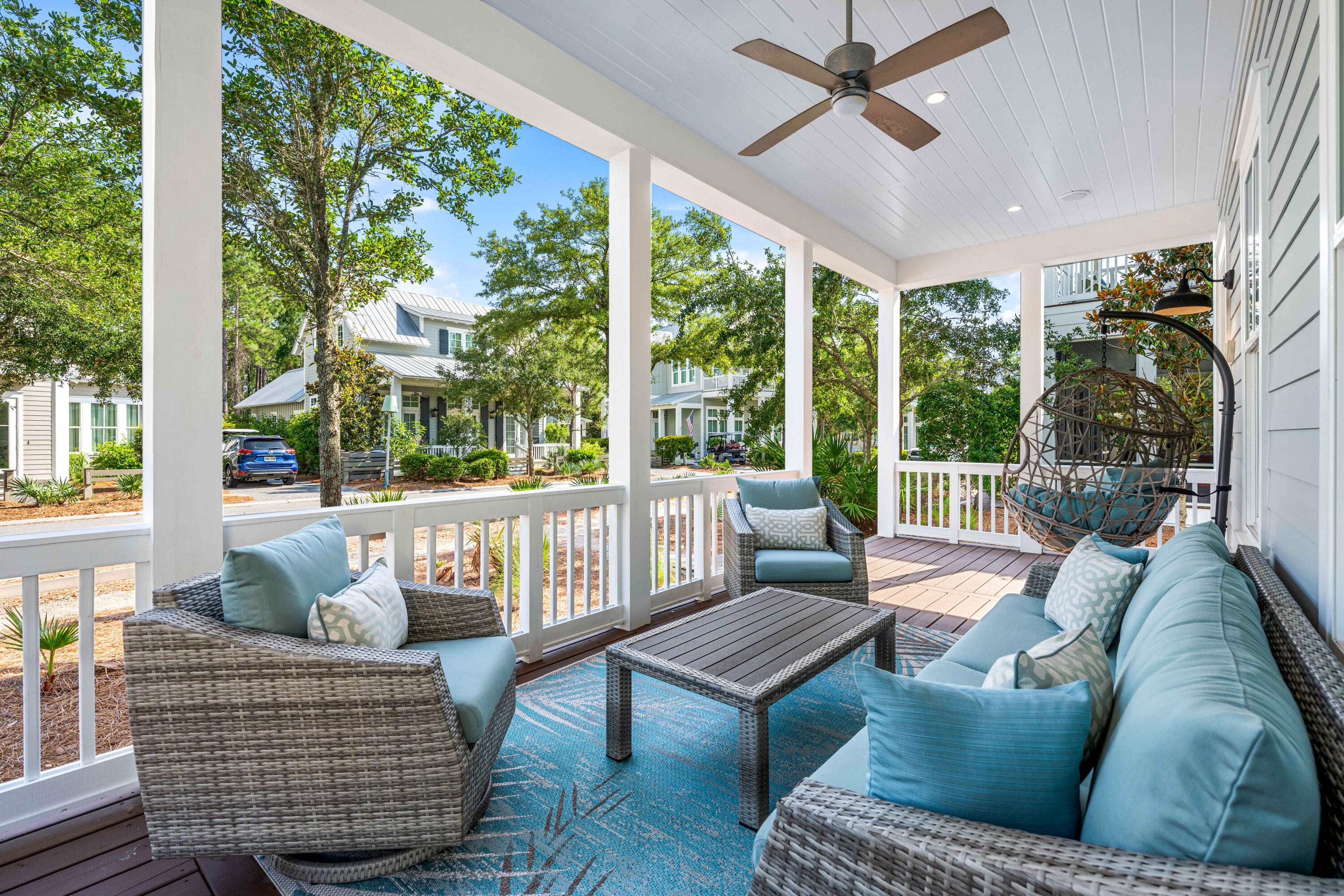 201 E Royal Fern Way