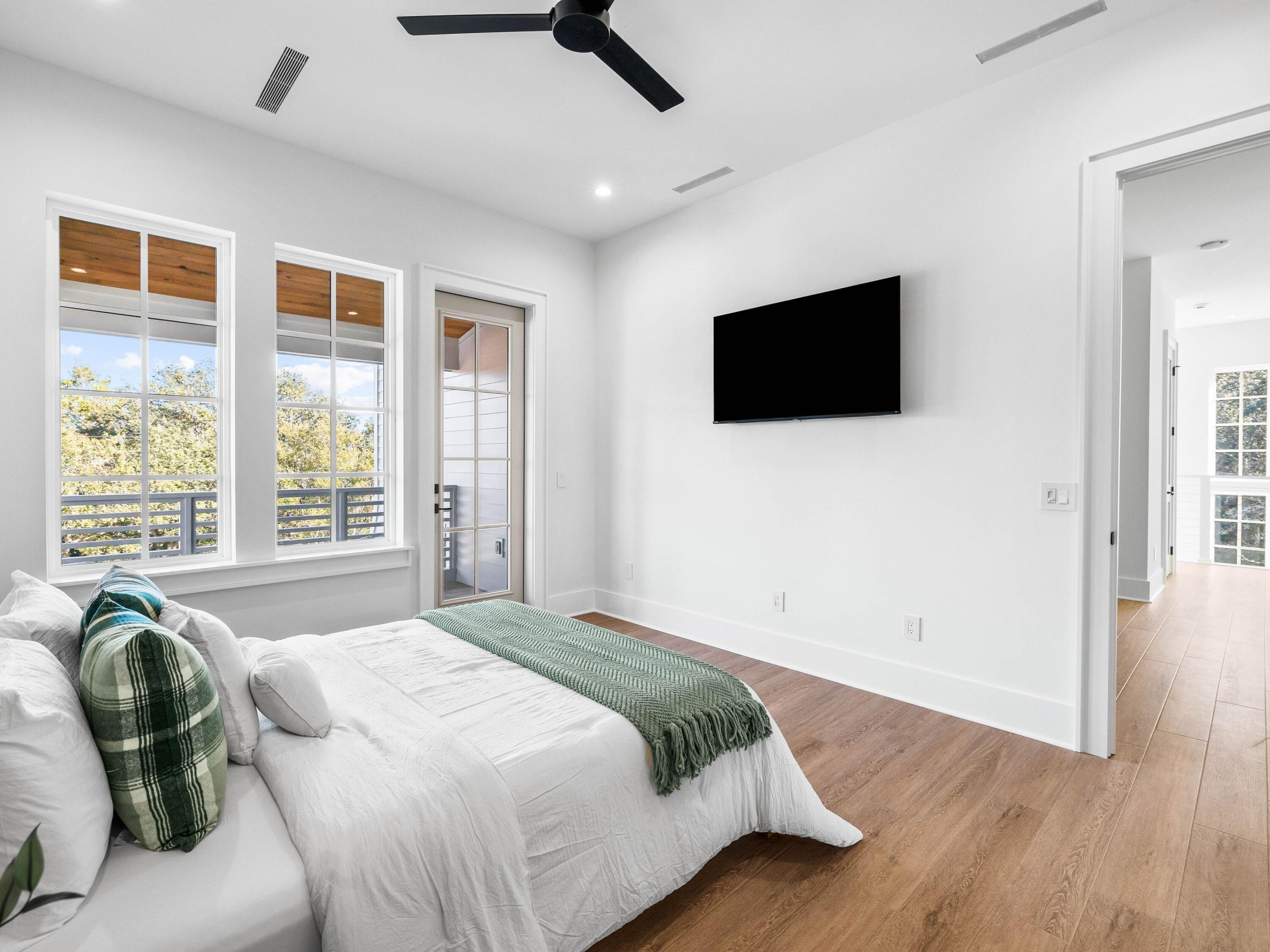 21619 Dolphin Avenue