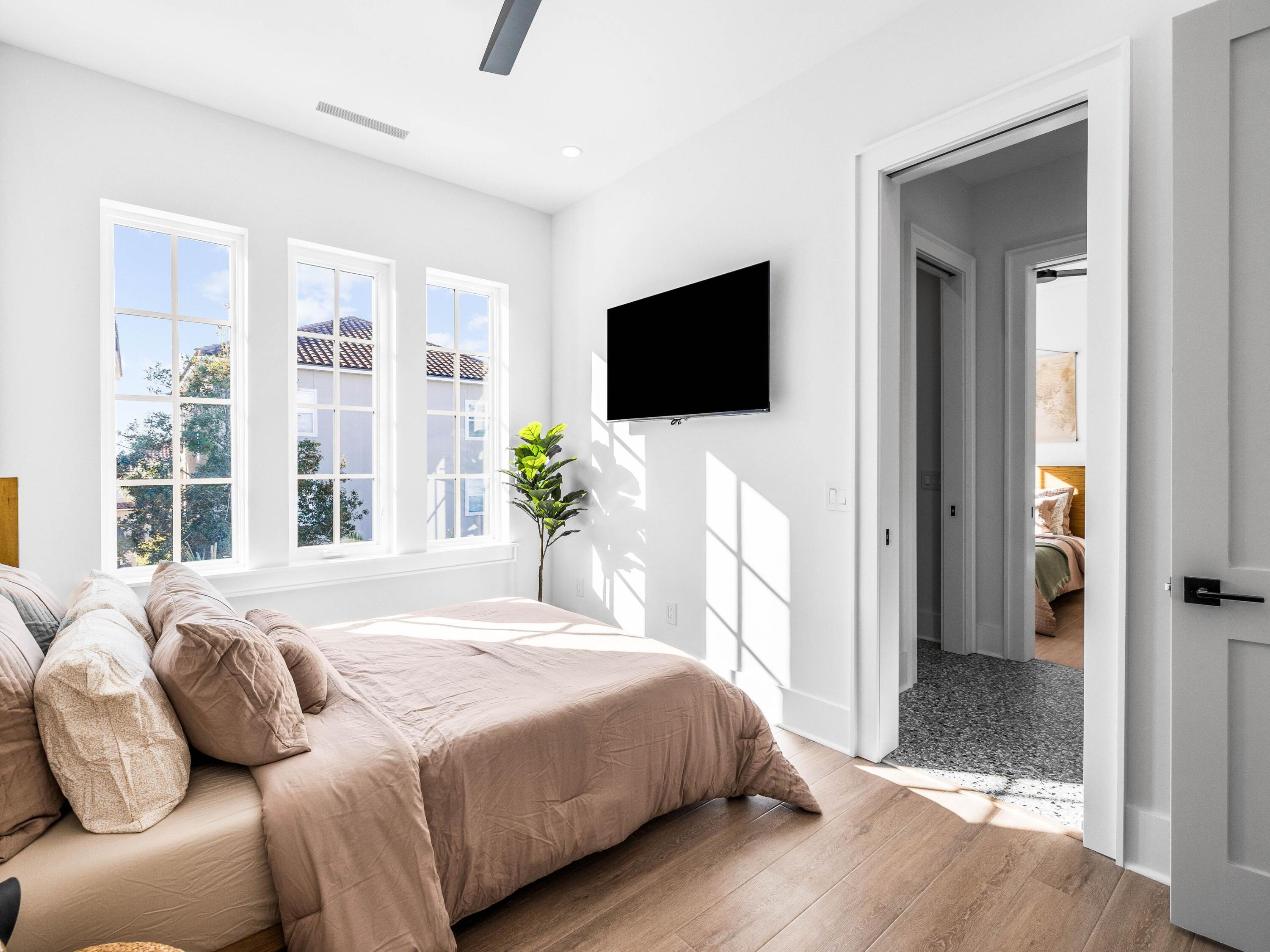 21619 Dolphin Avenue