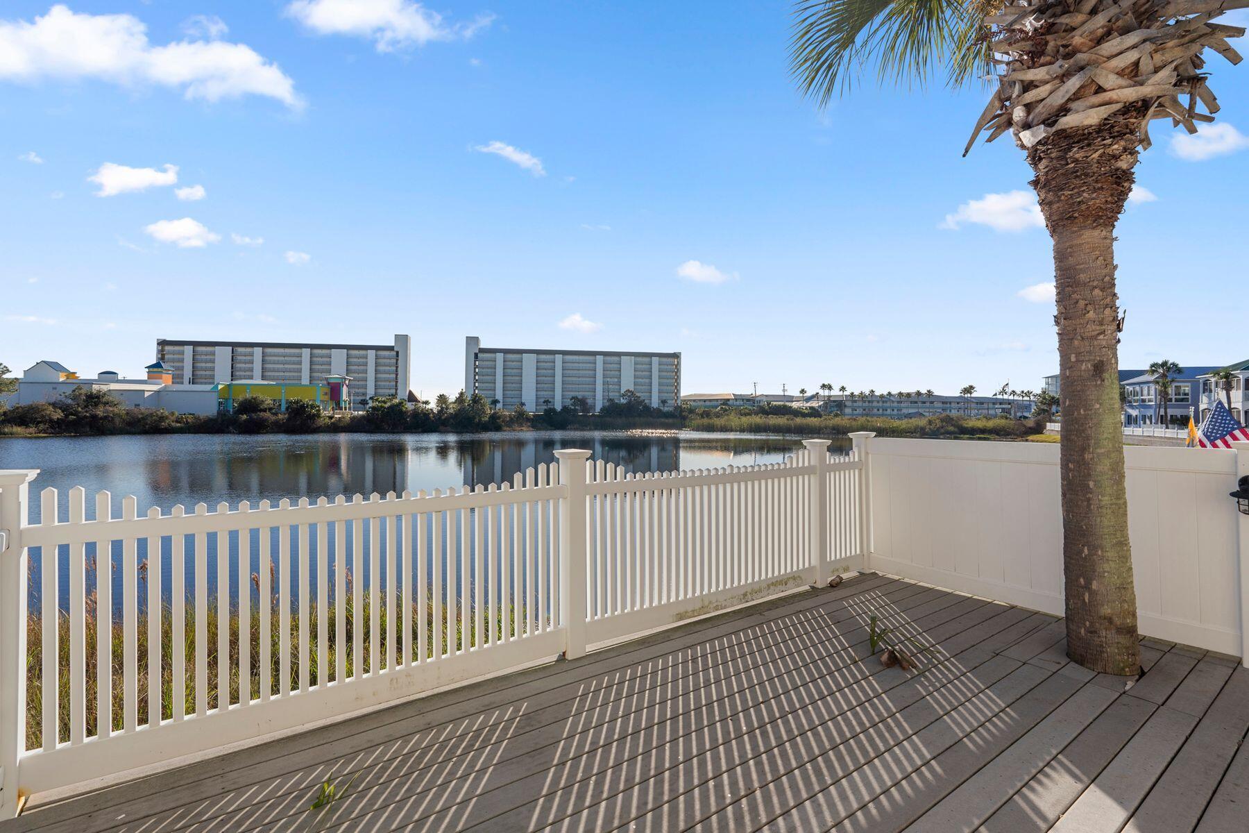 109 Smugglers Cove Court