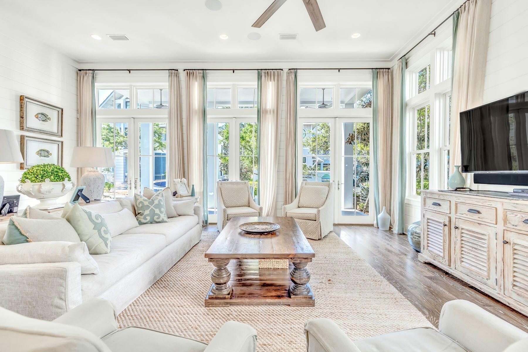 102 Vermilion Way