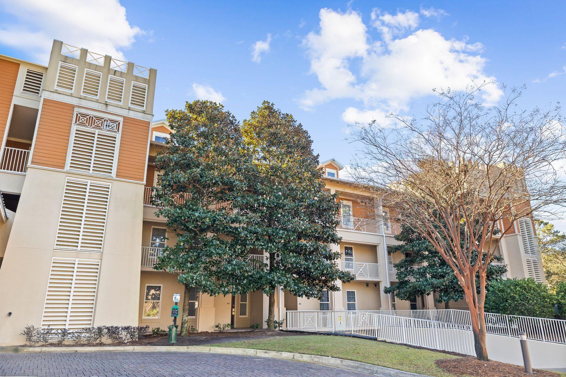 1653 W County Highway 30A, 3119