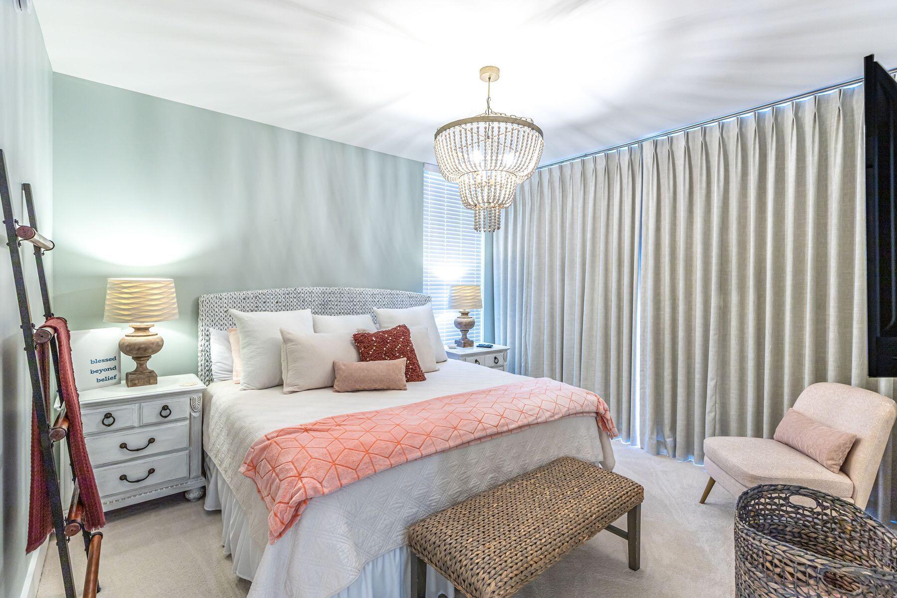 1050 E Highway 98, 306E