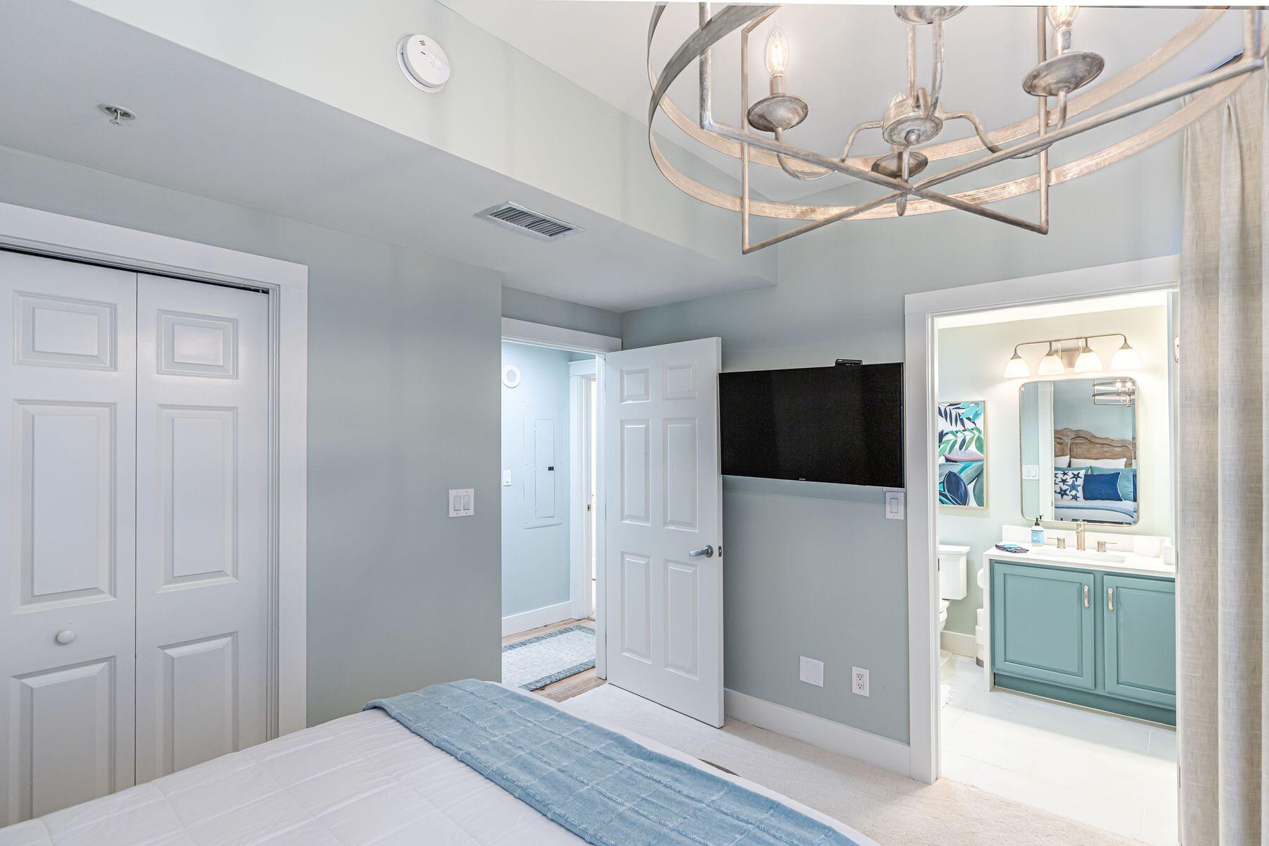 1050 E Highway 98, 306E