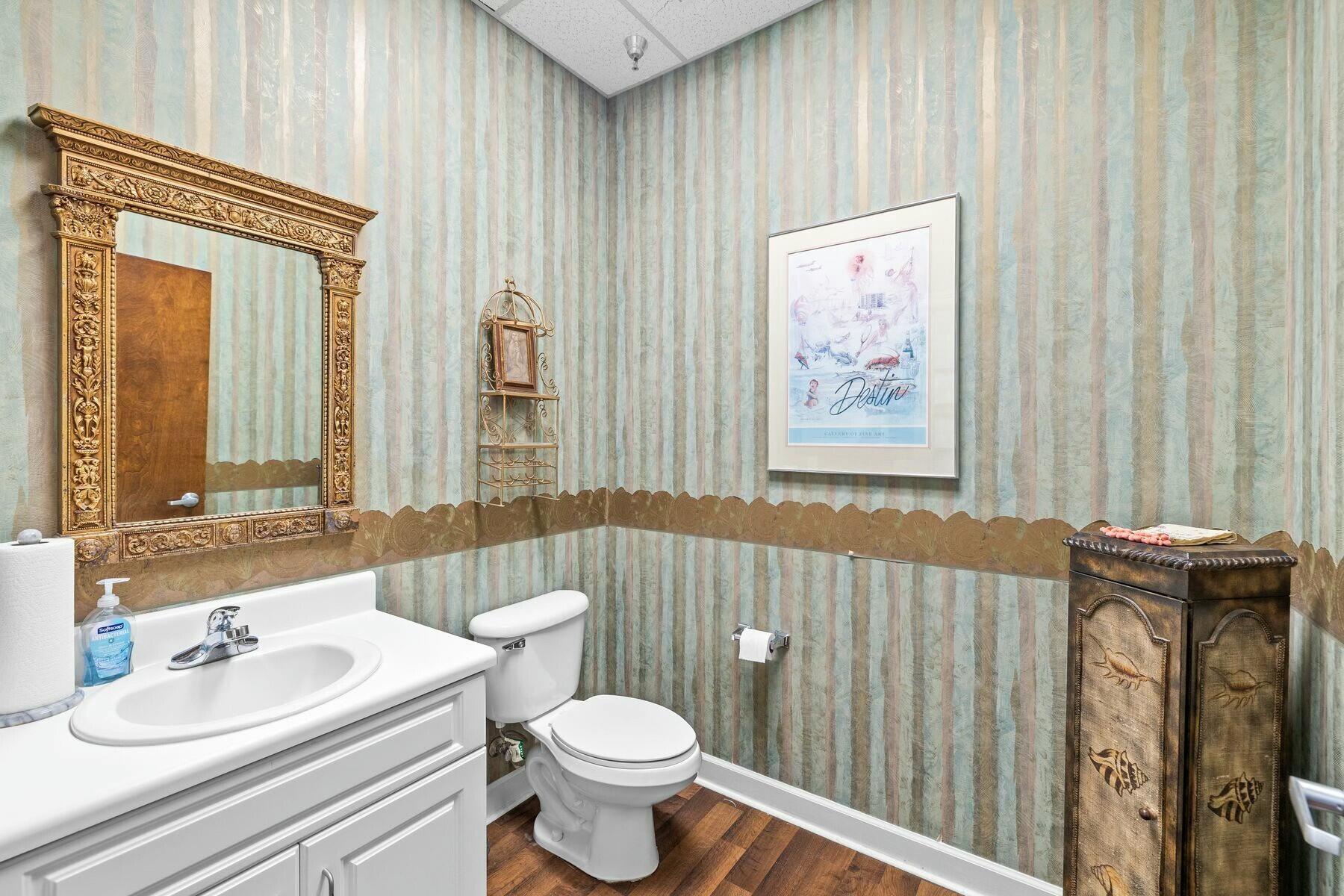 12815 W Us Highway 98, # 101