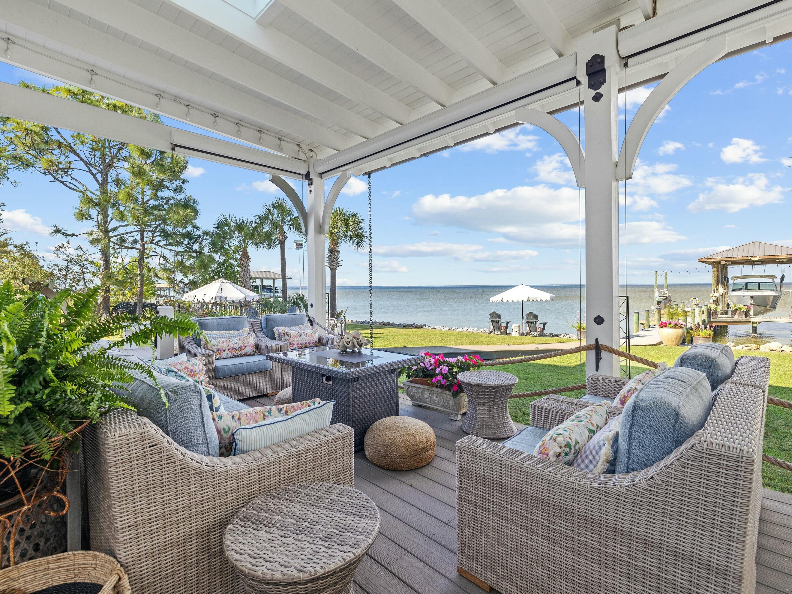 1521 Driftwood Point Road
