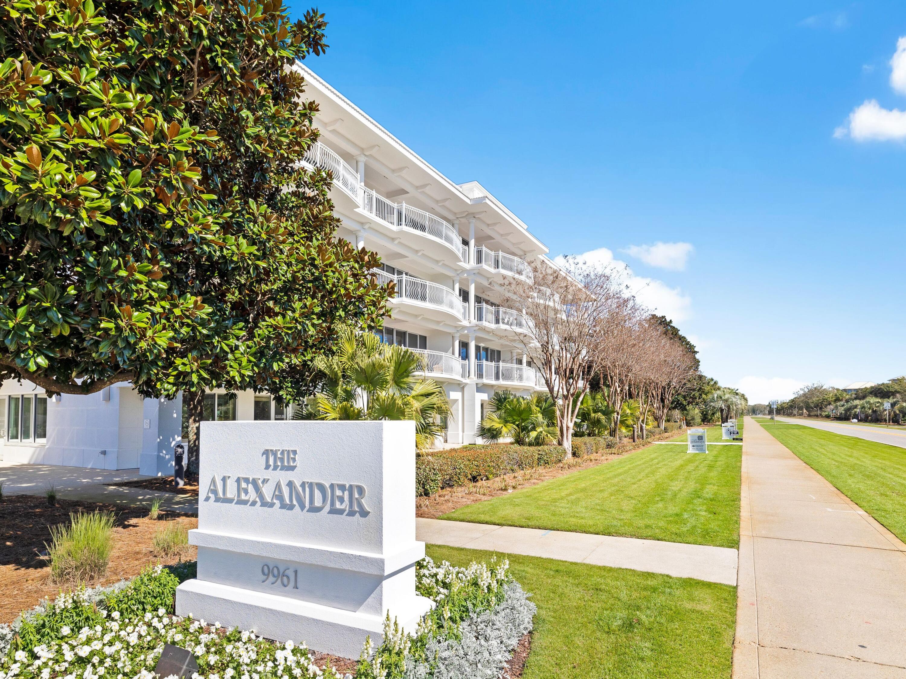 9961 E County Highway 30A, 304