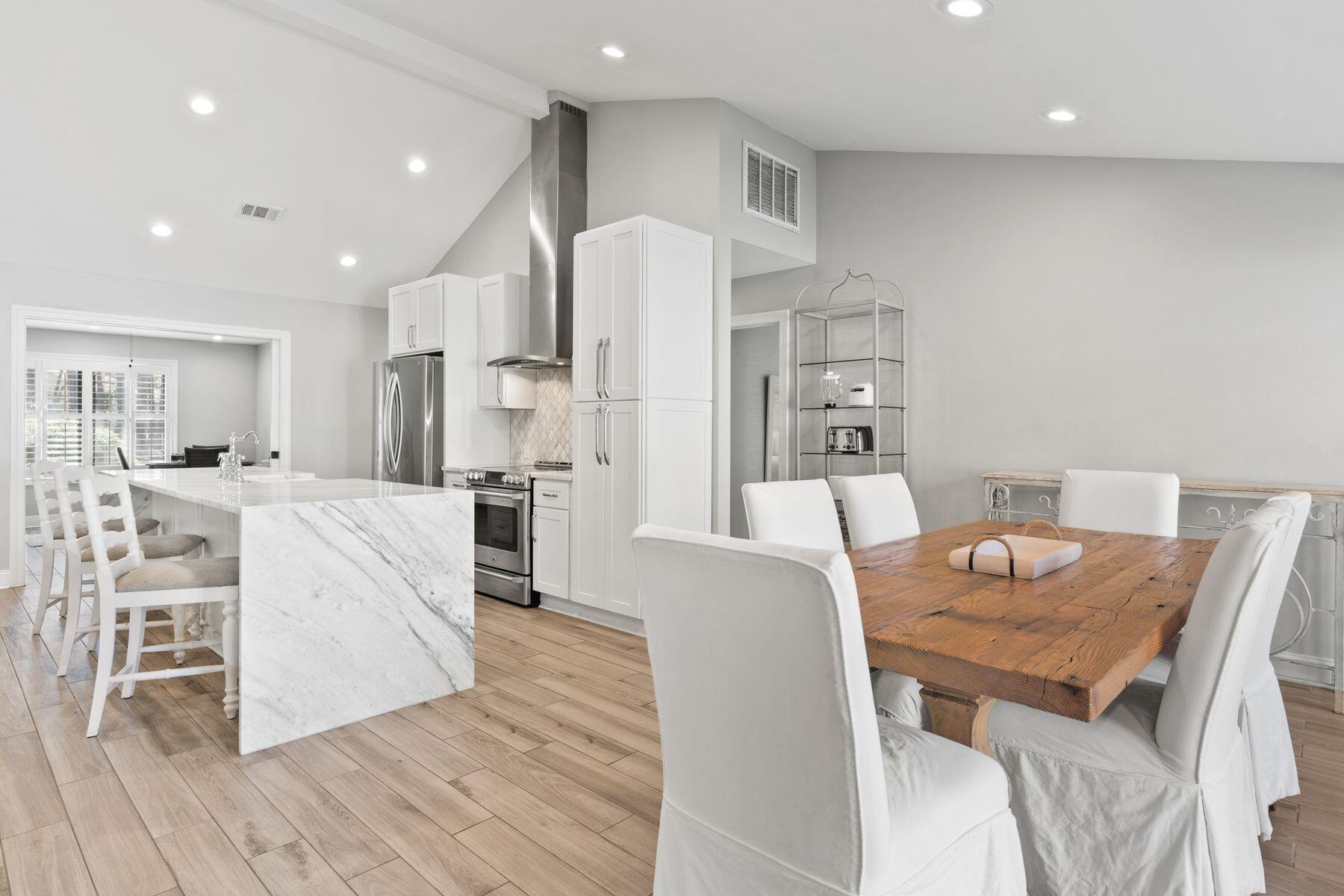 522 Augusta Way, 11006